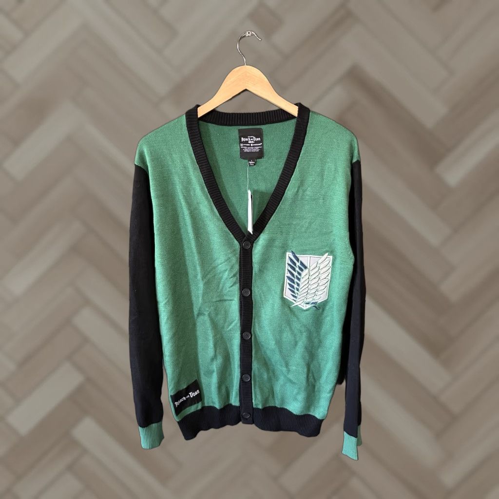 Vintage Attack On Titan Cardigan Unisex Adults Size L Green Button Up Sweater Season 2 X? Size US L / EU 52-54 / 3 - 1 Thumbnail