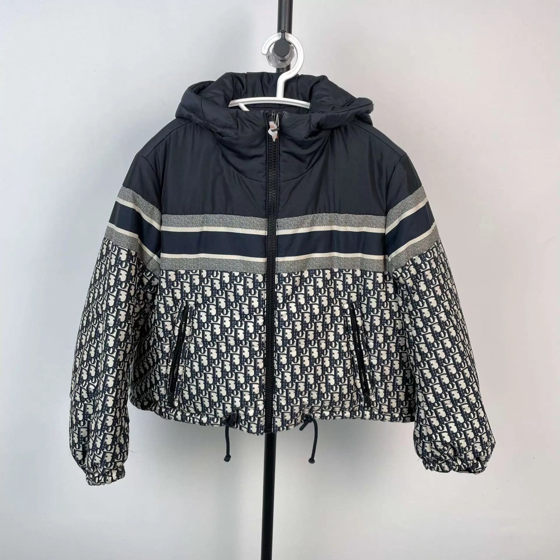 Dior Dior two-tone puffer jacket XS Size XS / US 0-2 / IT 36-38 - 1 Thumbnail