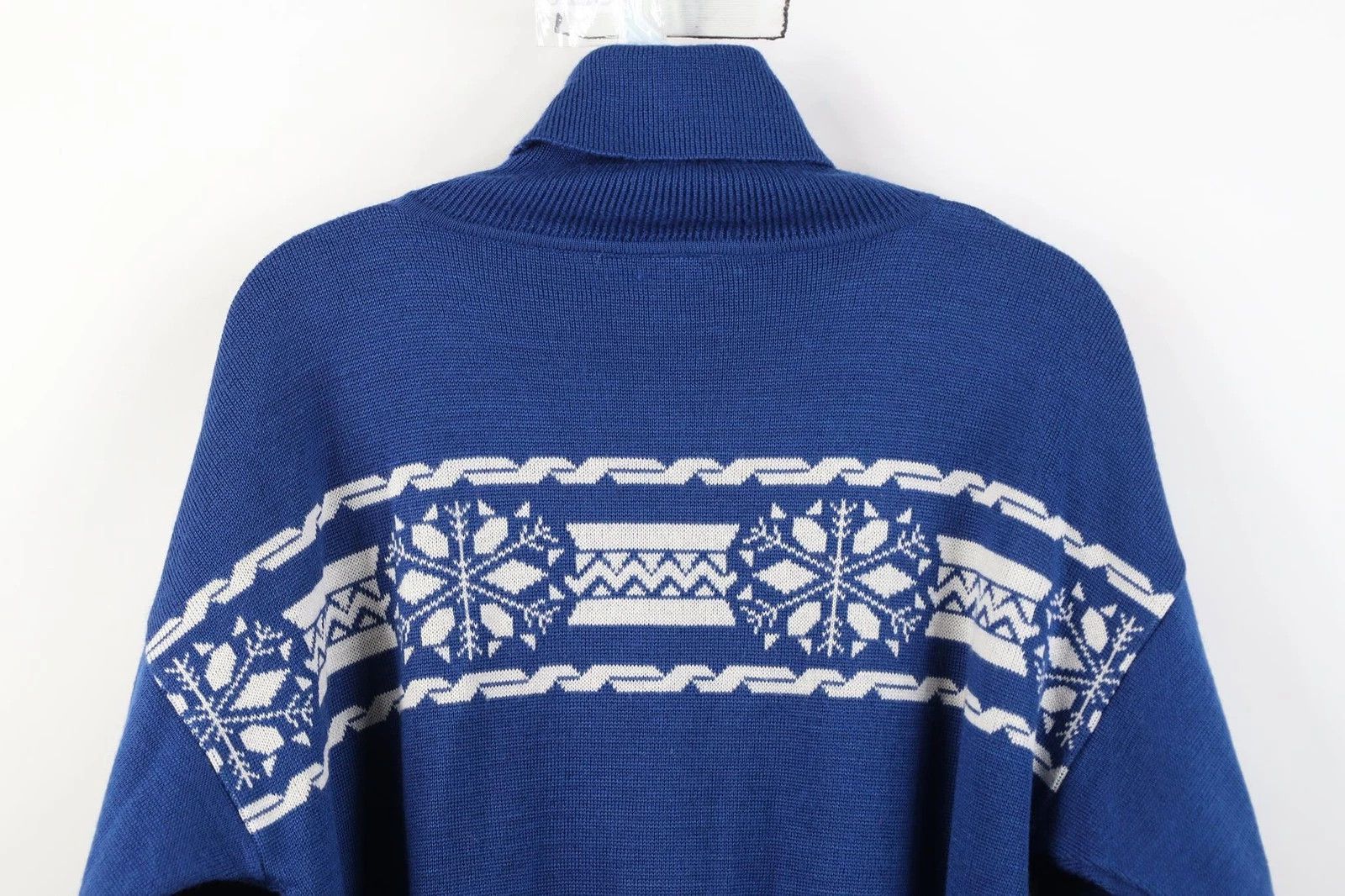 Vintage Vintage 80s 90s Snowflake Fair Isle Turtleneck Sweater Size L / US 10 / IT 46 - 9 Thumbnail