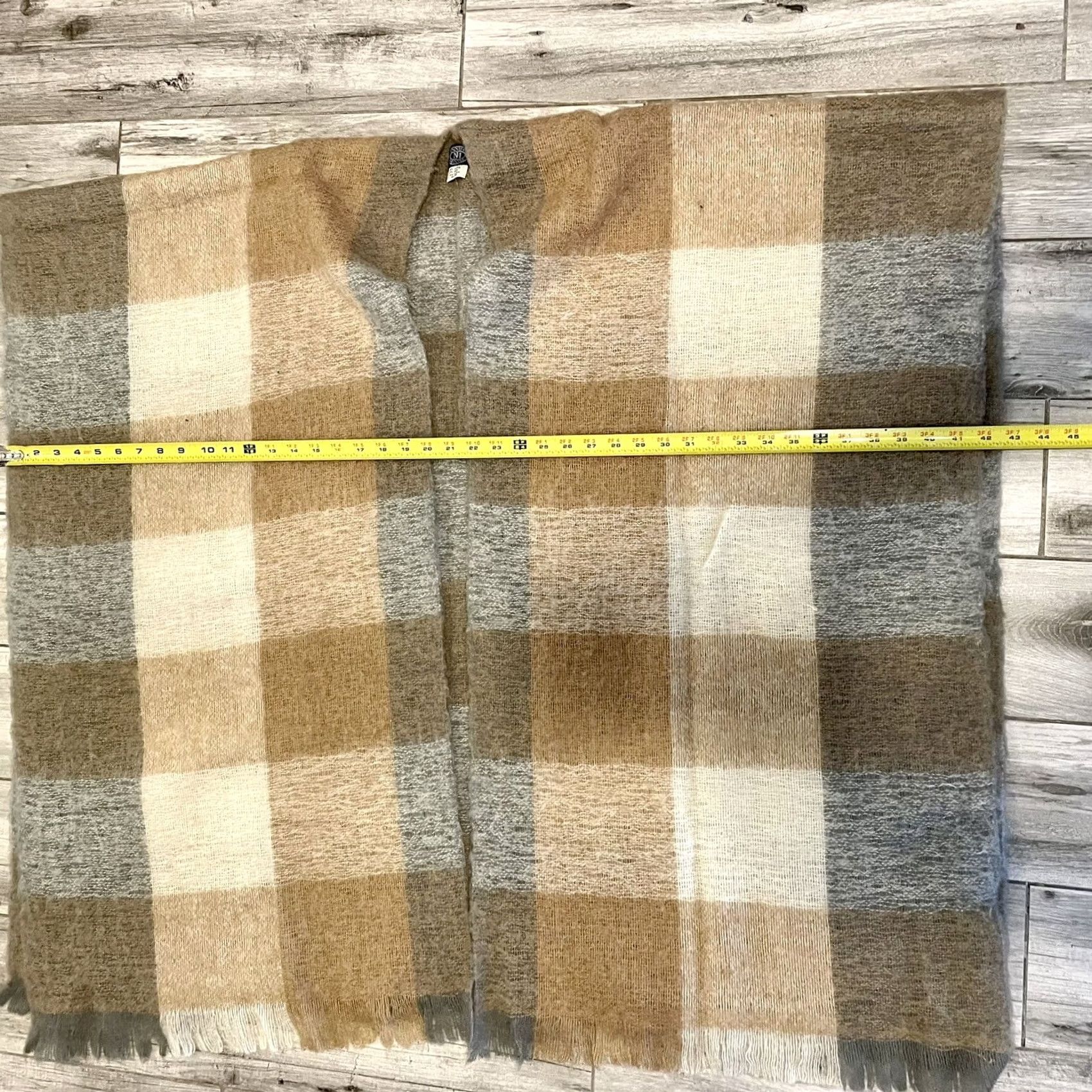 Vintage VTG Buffalo Check JENNIFER MOORE Tan Wool SHAWL Poncho SWEATER Fringe Boho OS Women Knit Open-Knit Pullover Camisole Style Designer 90s Japan Size ONE SIZE - 4 Thumbnail