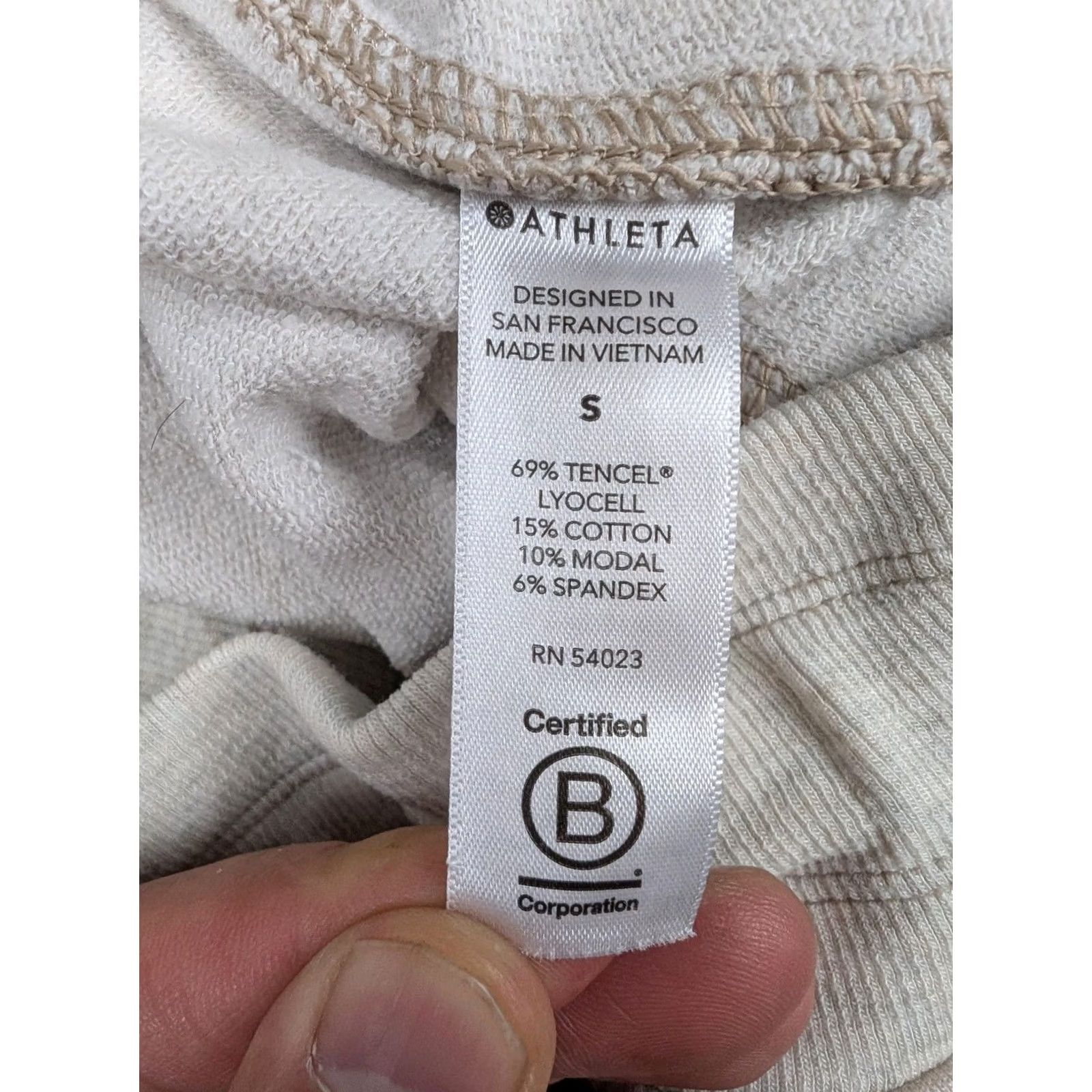 Athleta Athleta Pants Womens Small Beige Camo Balance Printed Jogger Drawstring Pockets Size 28" / US 6 / IT 42 - 7 Thumbnail