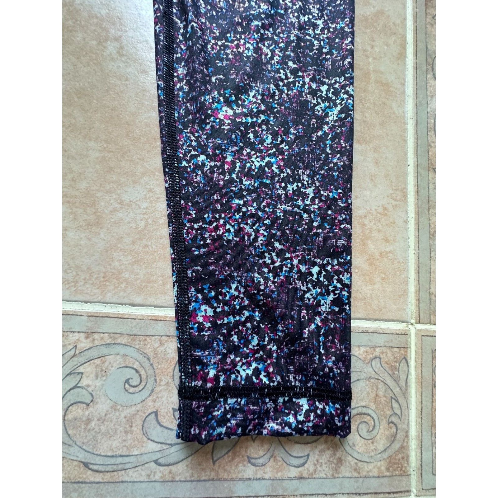Lululemon Lululemon multicolor Leggings Women Size 8 Size 30" / US 8 / IT 44 - 8 Thumbnail