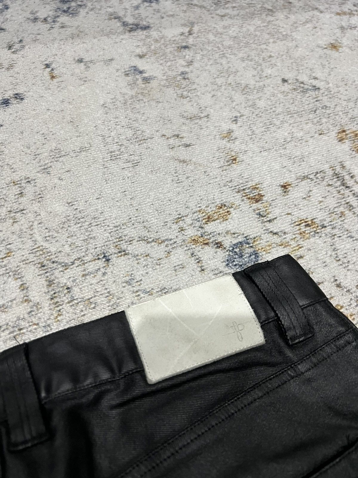 Japanese Brand × NO ID × Vintage No Id Japan Waxed Skinny Biker Pants Size US 30 / EU 46 - 6 Thumbnail