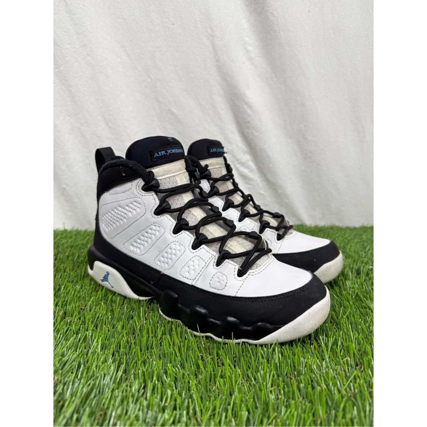 Jordan Brand Size 6Y / Womens 7.5 Jordan 9 Retro University Blue 302359-1 Size US 6 / EU 39 - 1 Thumbnail