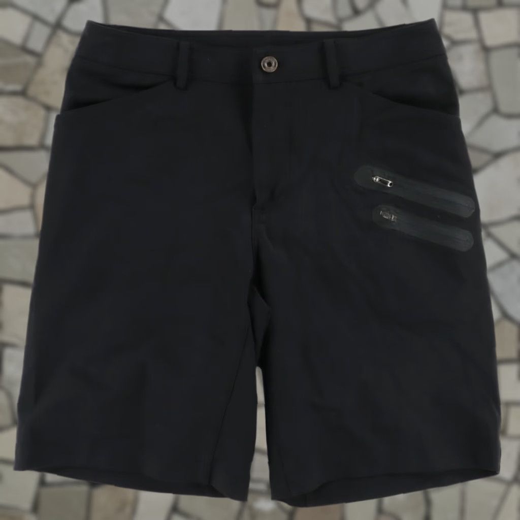 Lululemon Lululemon T.H.E. Nylon Woven Chino Shorts Black Mens 34 Size US 34 / EU 50 - 1 Thumbnail