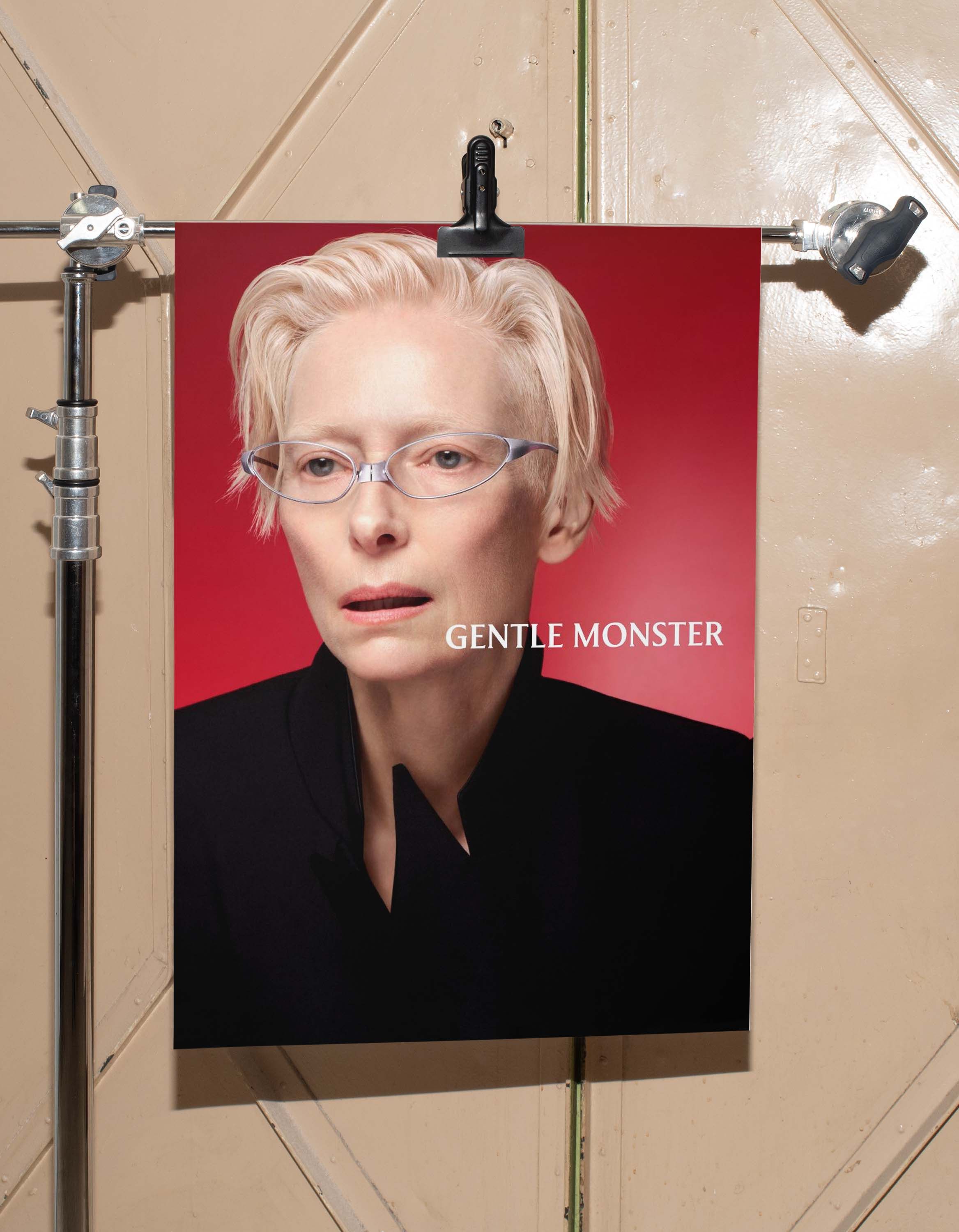 Gentle Monster Gentle Monster Sunglasses Poster Gift Vintage Archive Book Size ONE SIZE - 3 Thumbnail