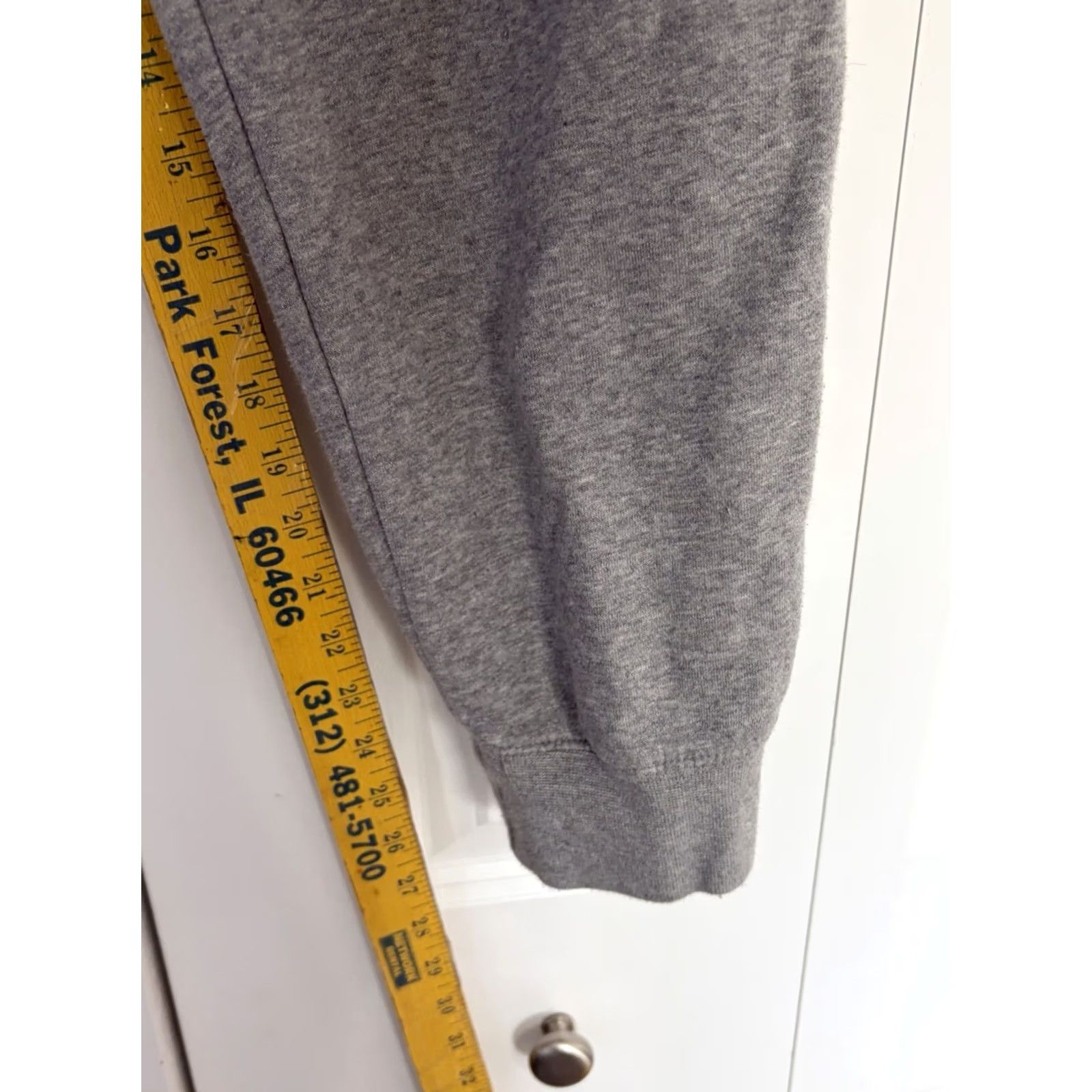 Nike Nike Mens Gray Club Fleece Joggers Sweatpants Sweats sz Medium Size US 31 - 3 Thumbnail