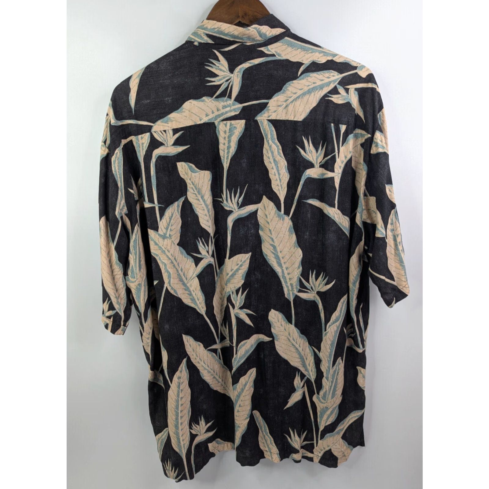 Tori Richard Tori Richard Shirt Mens XL Black Palms Floral Hawaiian Camp Made in USA Viscose Size US XL / EU 56 / 4 - 3 Thumbnail