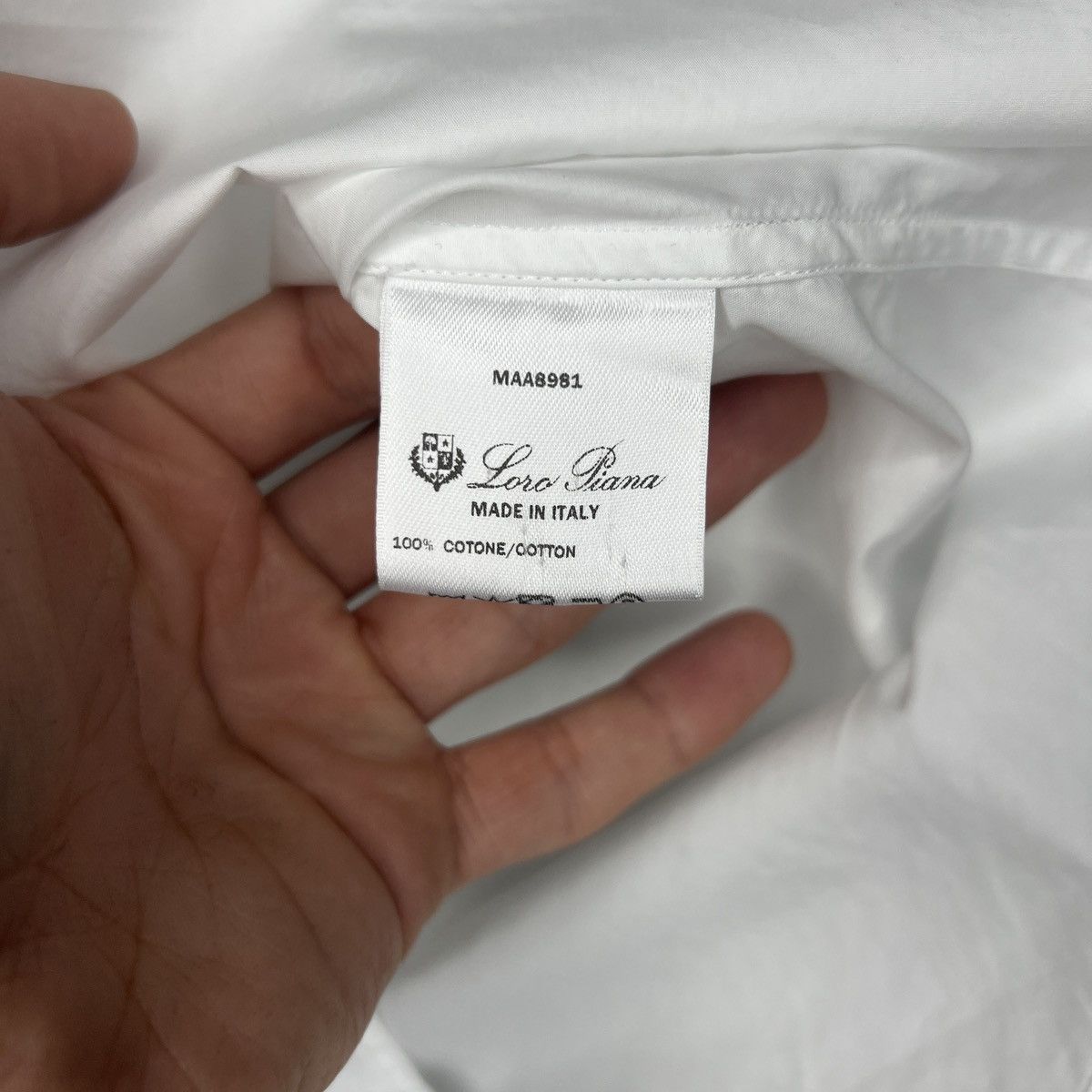 Loro Piana Loro Piana Shirt Button Up White Classic Luxury Basic Size US M / EU 48-50 / 2 - 9 Thumbnail