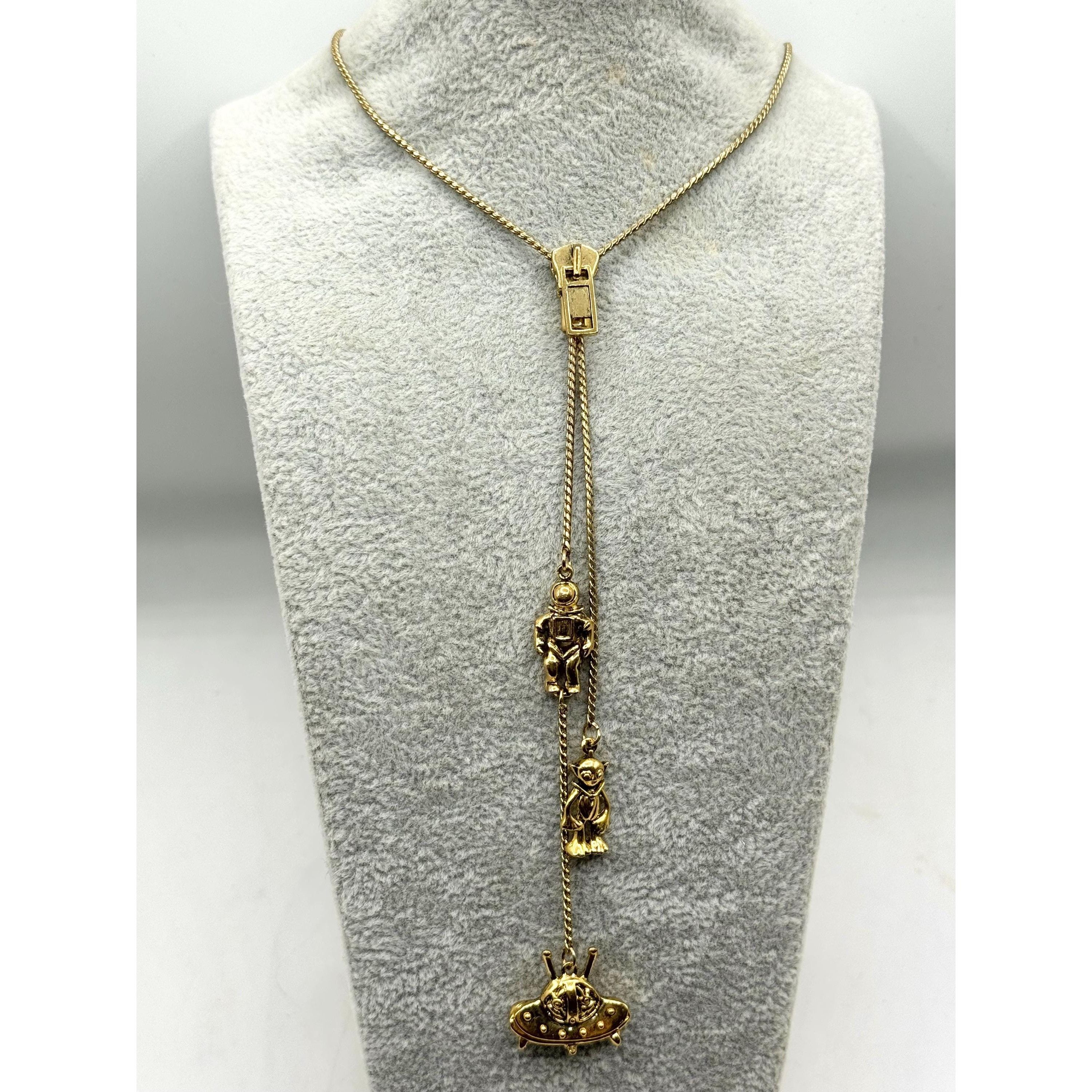Other Vintage Gold Zipper Alien UFO Astronaut Tassel Charm Necklac Size ONE SIZE - 2 Thumbnail