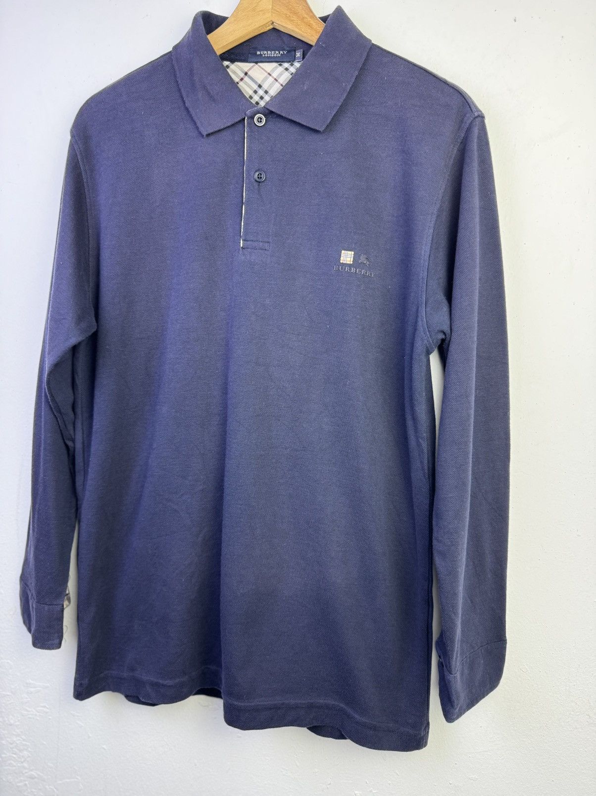 Burberry Burberry long-sleeve with a check-patterned embroidered logo Size US M / EU 48-50 / 2 - 3 Thumbnail