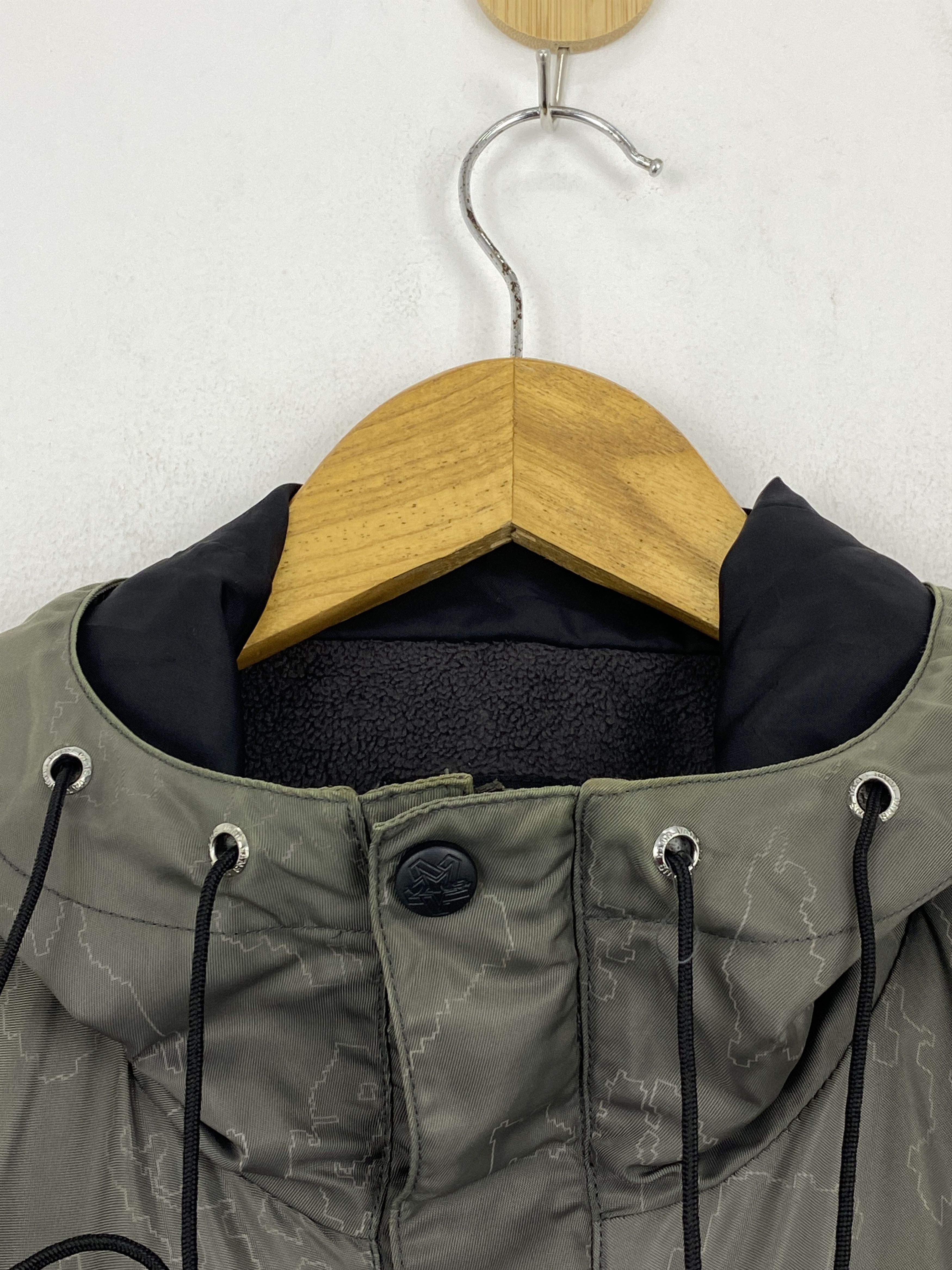 Vans Vintage Vans Monogram Bomber Fleece Light Jacket Size US M / EU 48-50 / 2 - 13 Thumbnail