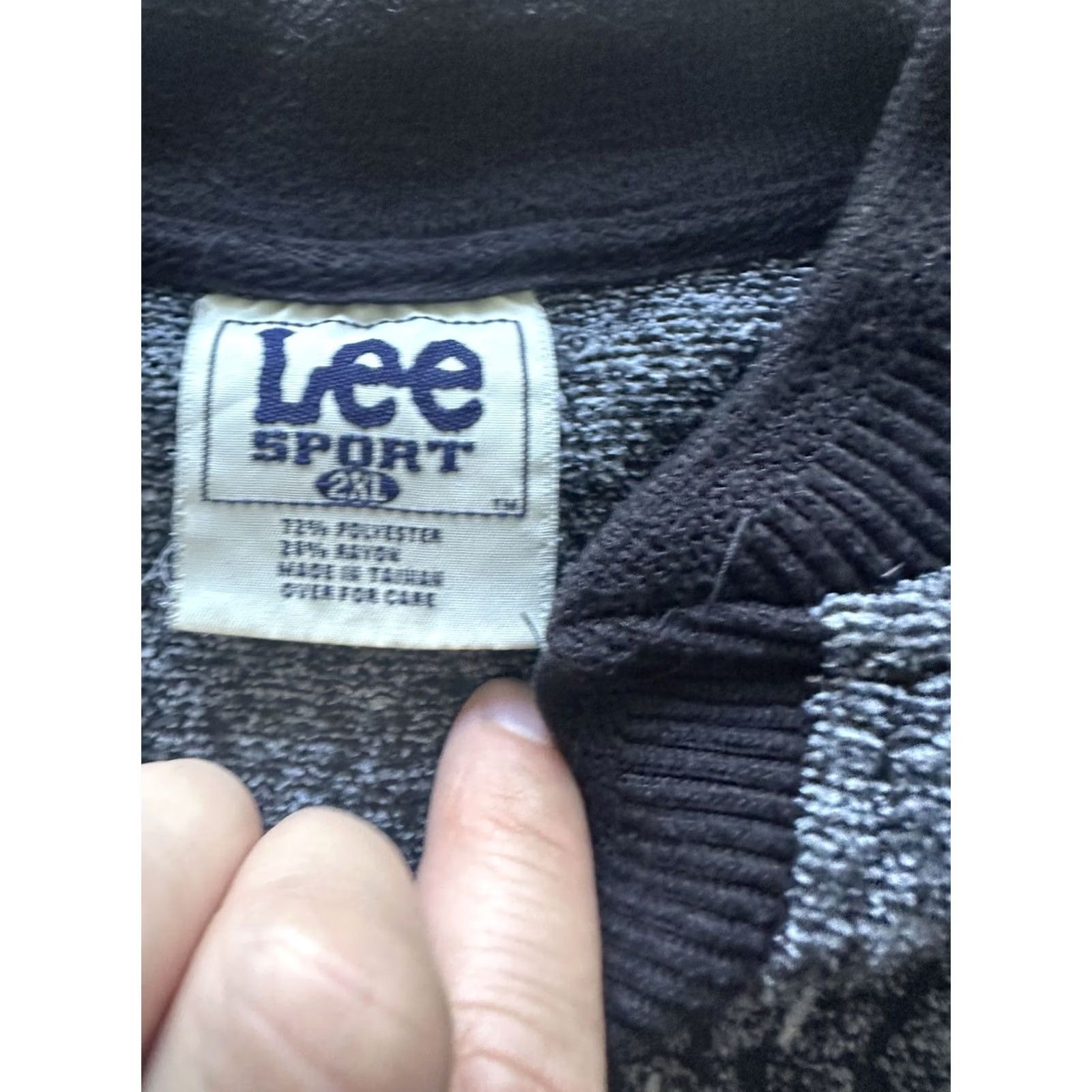 Lee VINTAGE 90s Detroit Red Wings Lee Sweatshirt Embroidered NHL Hockey Gray XXL Men Crew Neck Pullover Sweatshirt Size US XXL / EU 58 / 5 - 4 Thumbnail