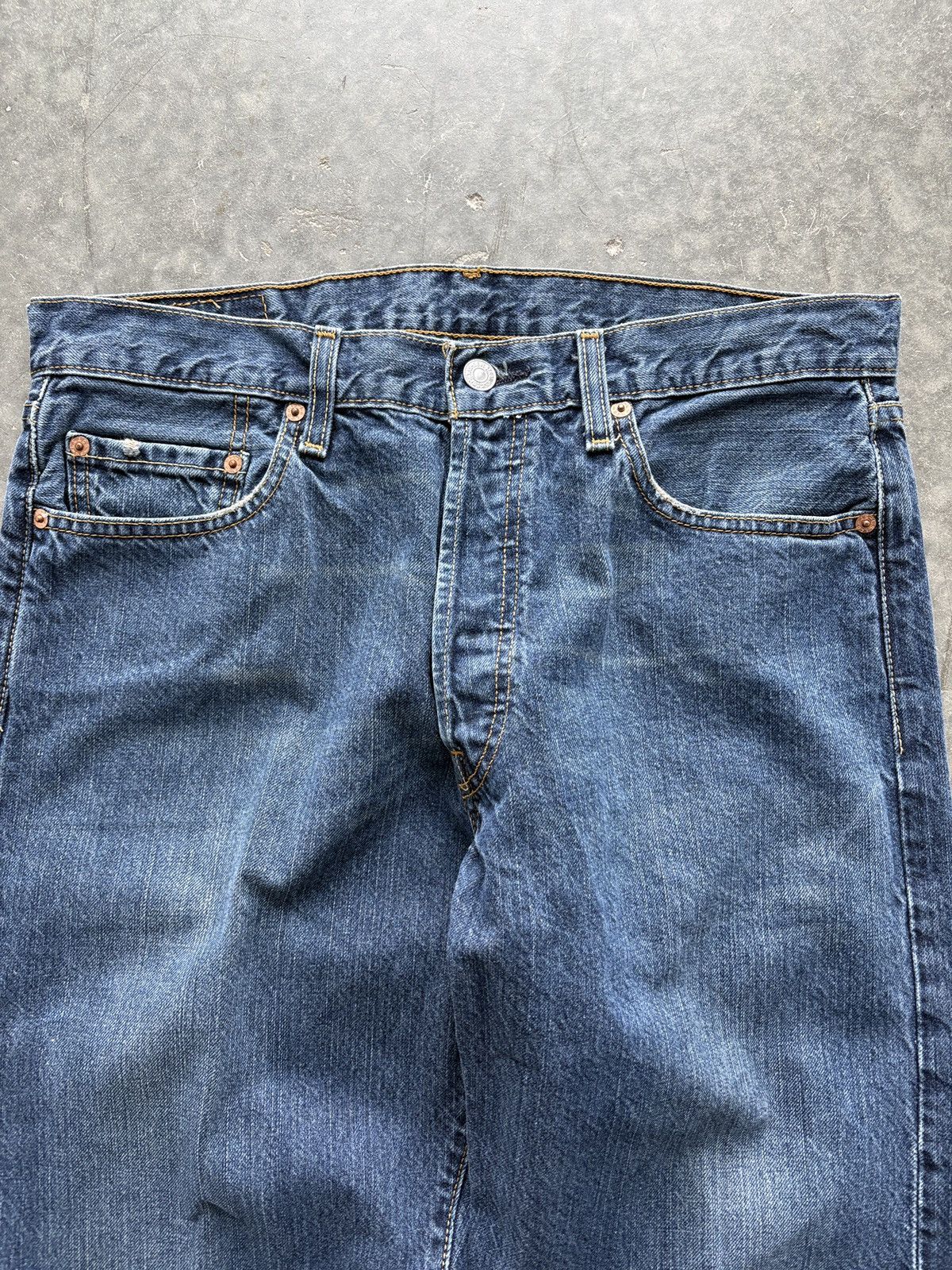 Levi's Vintage Y2K Levis 501 XX Denim Jeans 34x30 Size US 34 / EU 50 - 3 Thumbnail