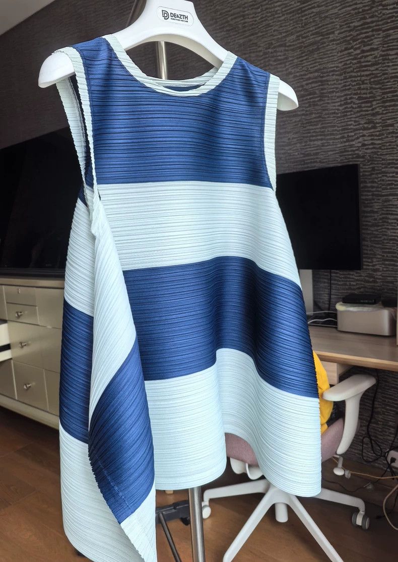 Issey Miyake issey miyake size:5 Horizontal striped vest Size XXS / US 00 / IT 34 - 1 Thumbnail