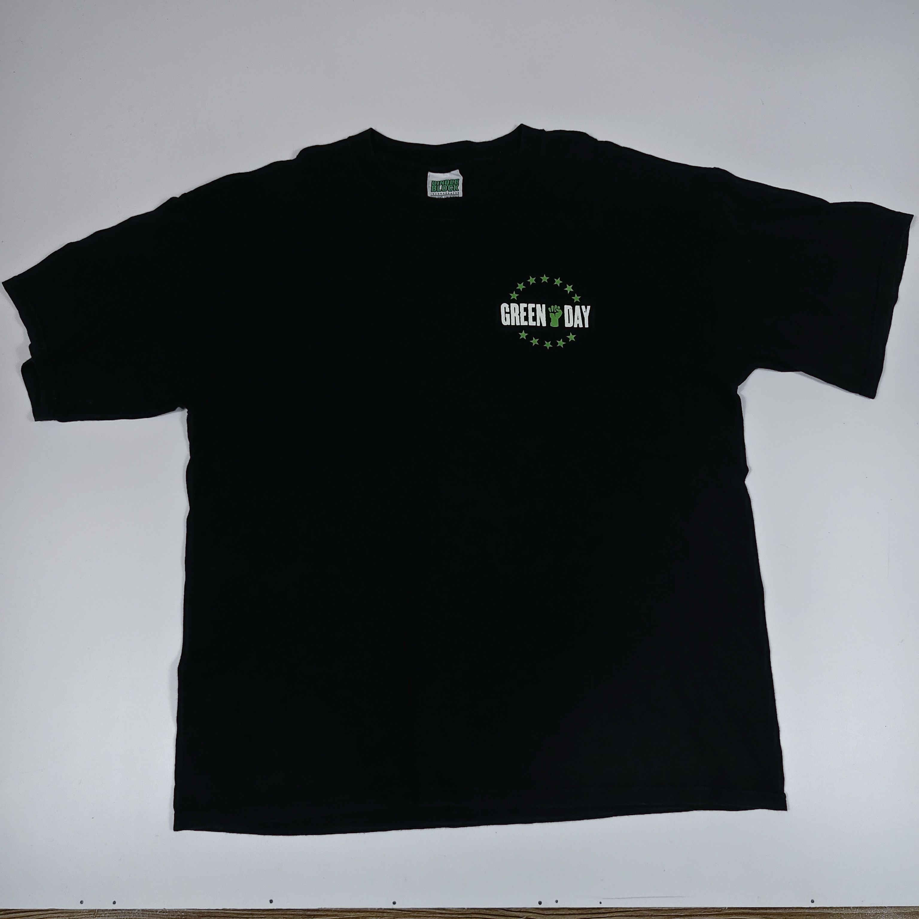 Band Tees 2004 Green Day "American Idiot" Fist Flag #F Size US L / EU 52-54 / 3 - 2 Thumbnail