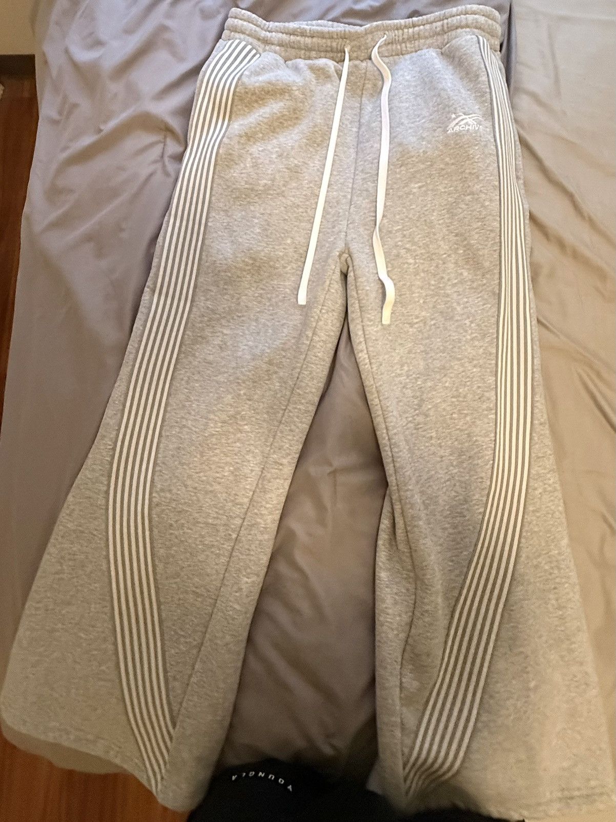 HYPEDEPT HypeDept Light Gray Sweatpants Size L Size US 36 / EU 52 - 1 Thumbnail