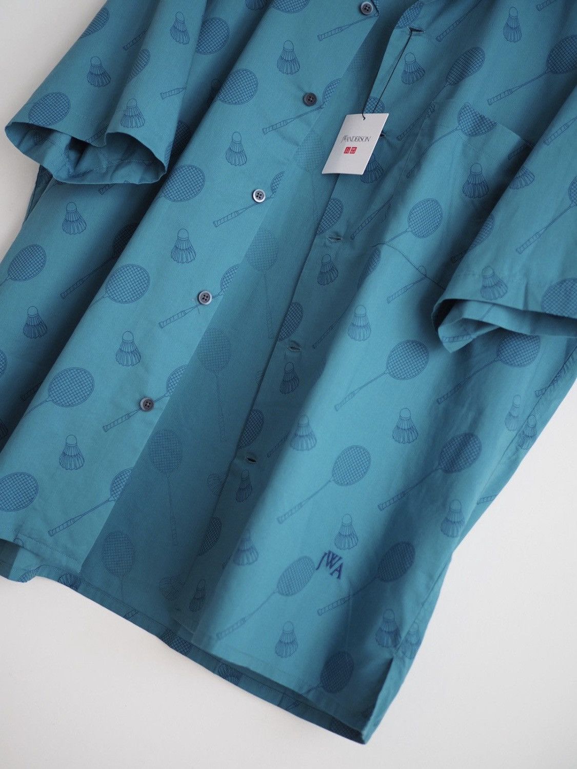 JW Anderson × Uniqlo JW Anderson Uniqlo Badminton Print Uniqlo Shirt Size US L / EU 52-54 / 3 - 3 Thumbnail