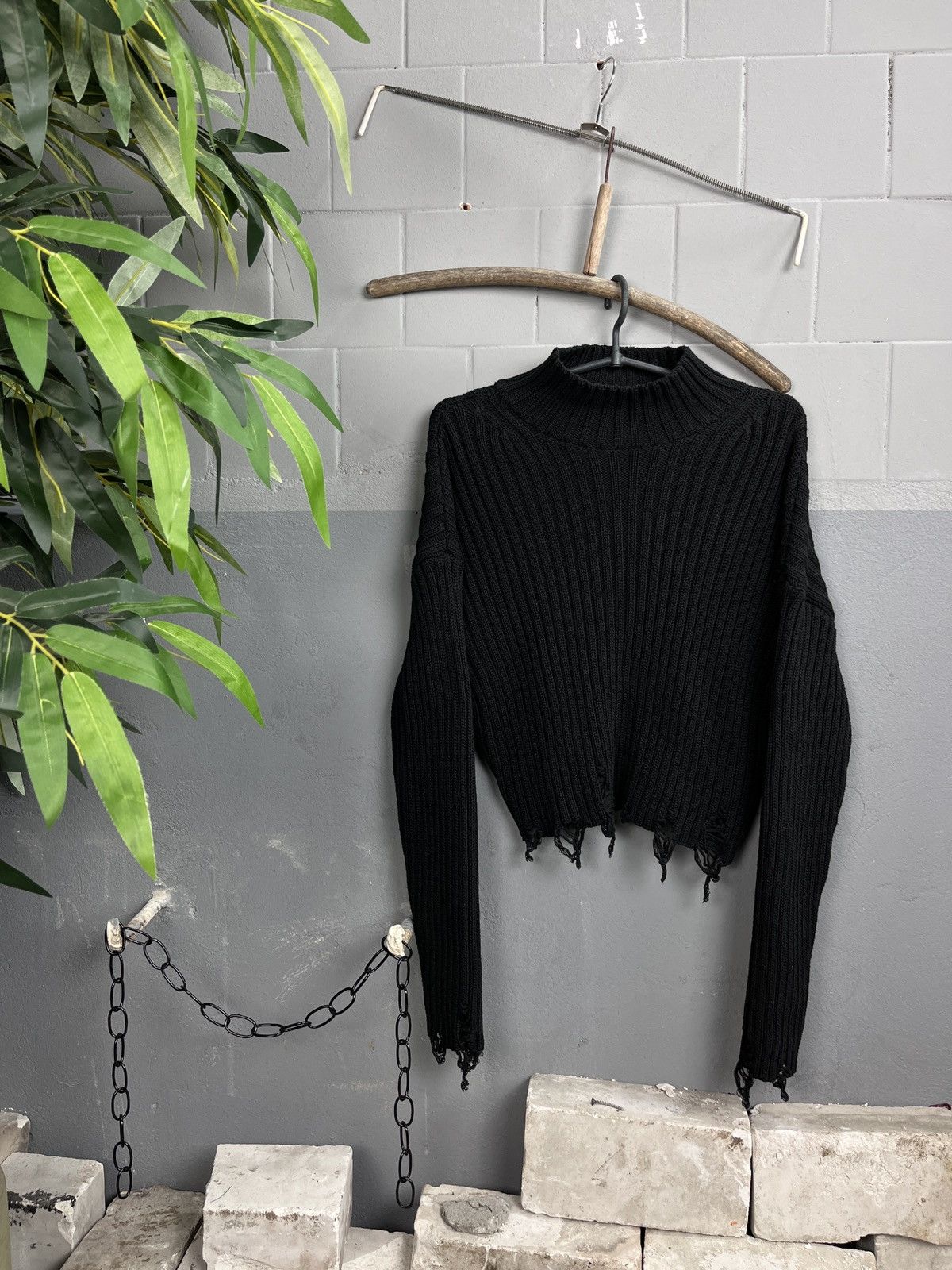 Designer BOXY FIT DISTRESSED AVANTGARDE KNIT - 1652 Size US S / EU 44-46 / 1 - 1 Thumbnail