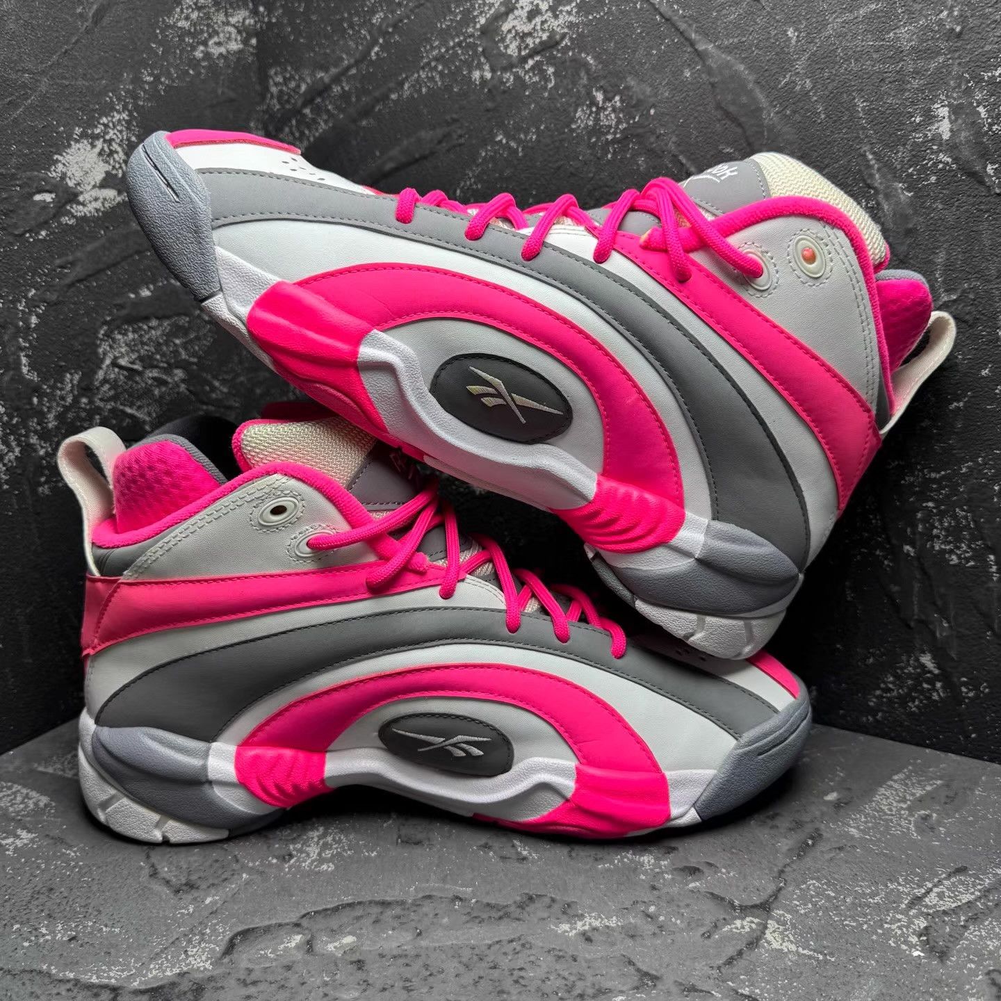 Reebok Reebok Shaquille O'Neal Gray White Pink Annual Ring Q10 Size US 9 / EU 42 - 4 Thumbnail