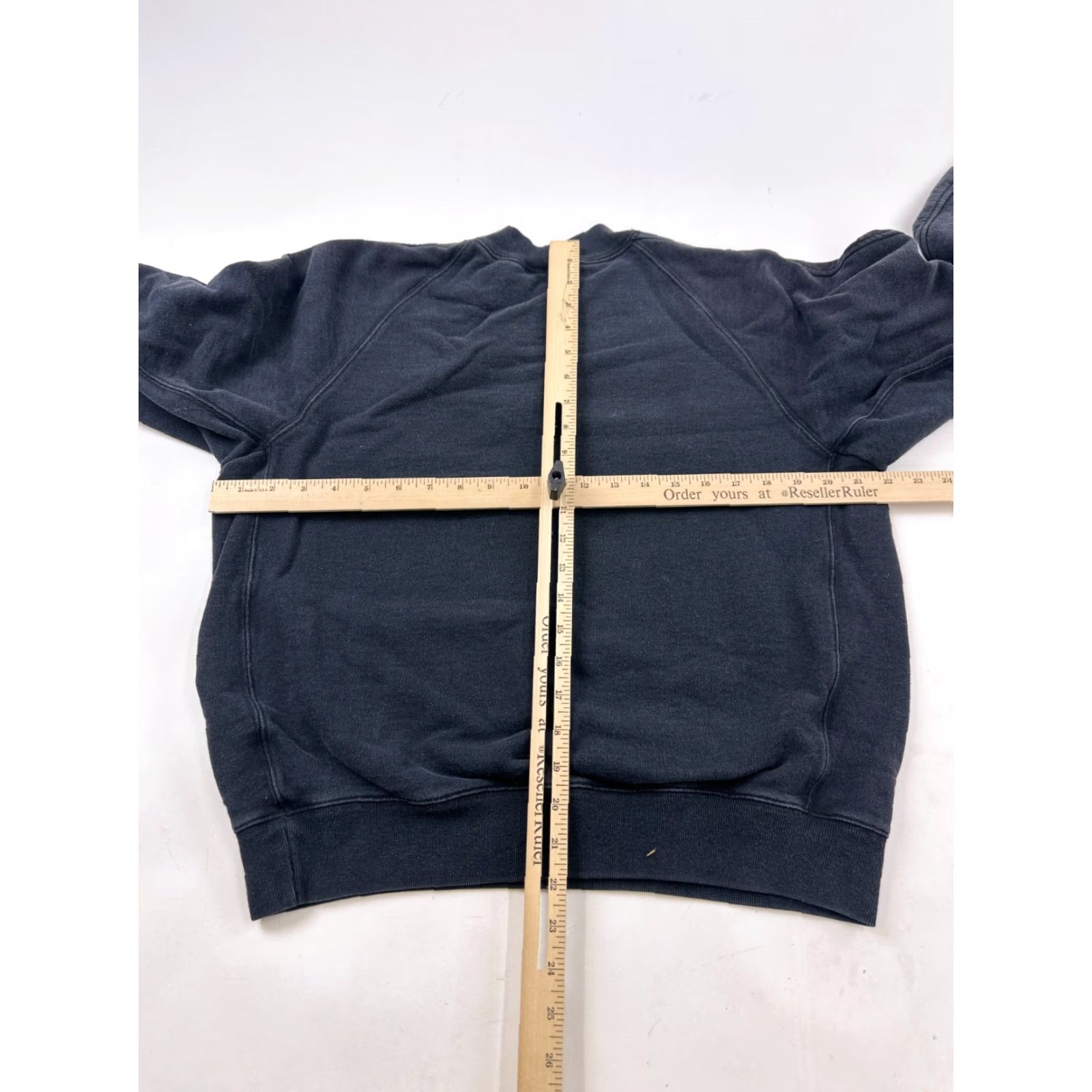 Uniqlo Uniqlo Sweatshirt Womens Medium Black Rose Emblem Long Sleeve Crew Neck Pullover Size M / US 6-8 / IT 42-44 - 7 Thumbnail