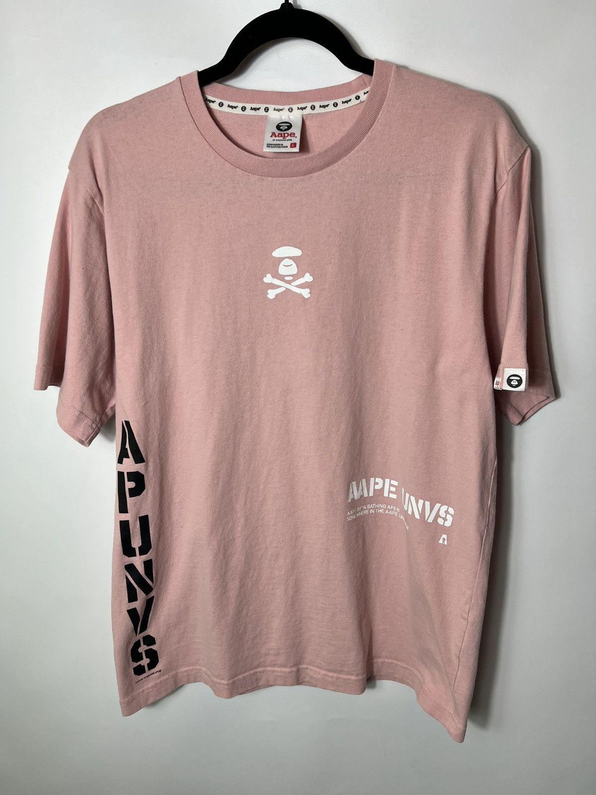 Aape Vintage streetwear y2k A bathing ape bape pink T-shirt Size US L / EU 52-54 / 3 - 1 Thumbnail