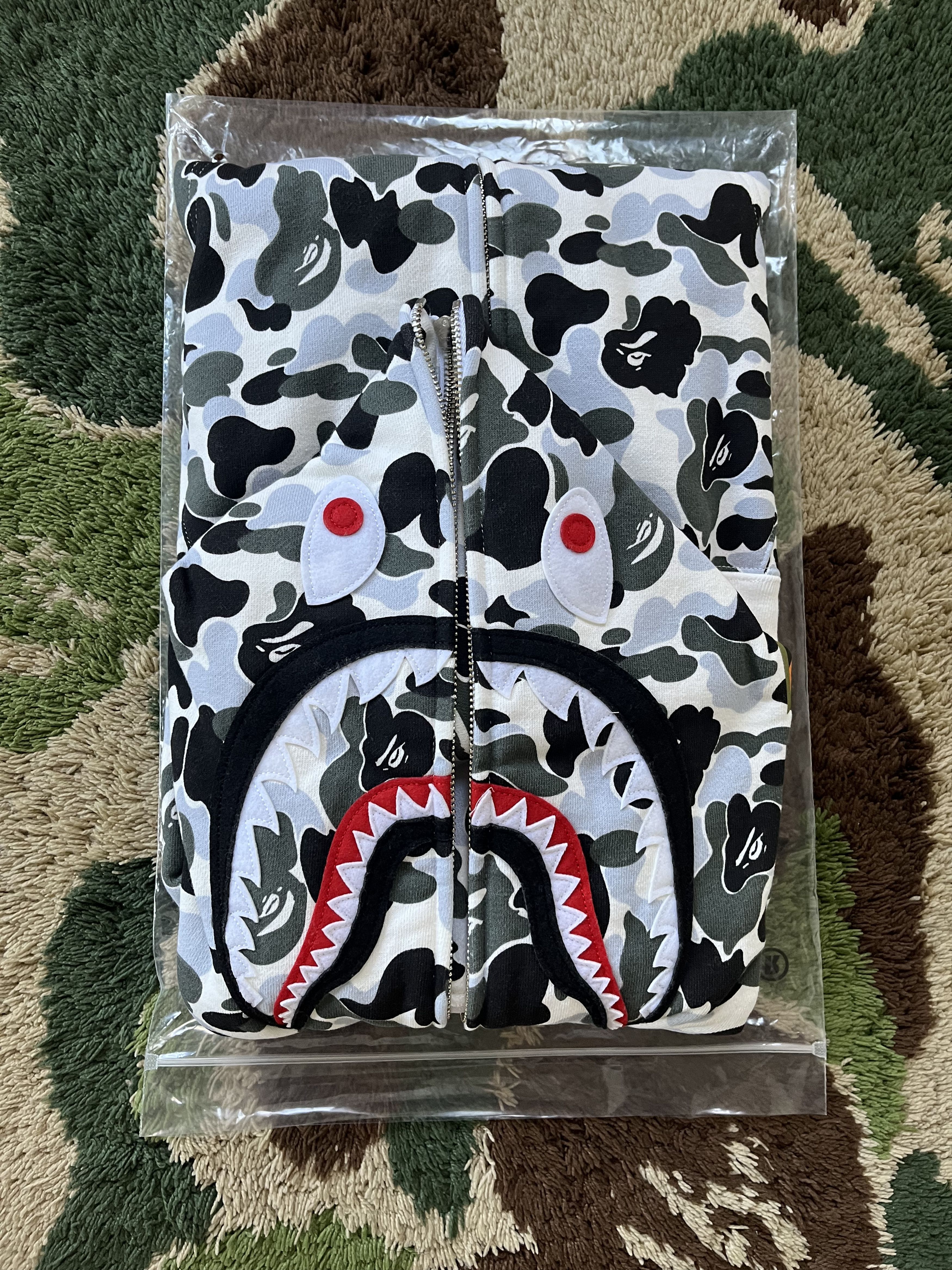 Bape BAPE KYOTO STORE EXCLUSIVE SHARK SEPARATE FULL ZIP HOODIE Size US L / EU 52-54 / 3 - 4 Thumbnail