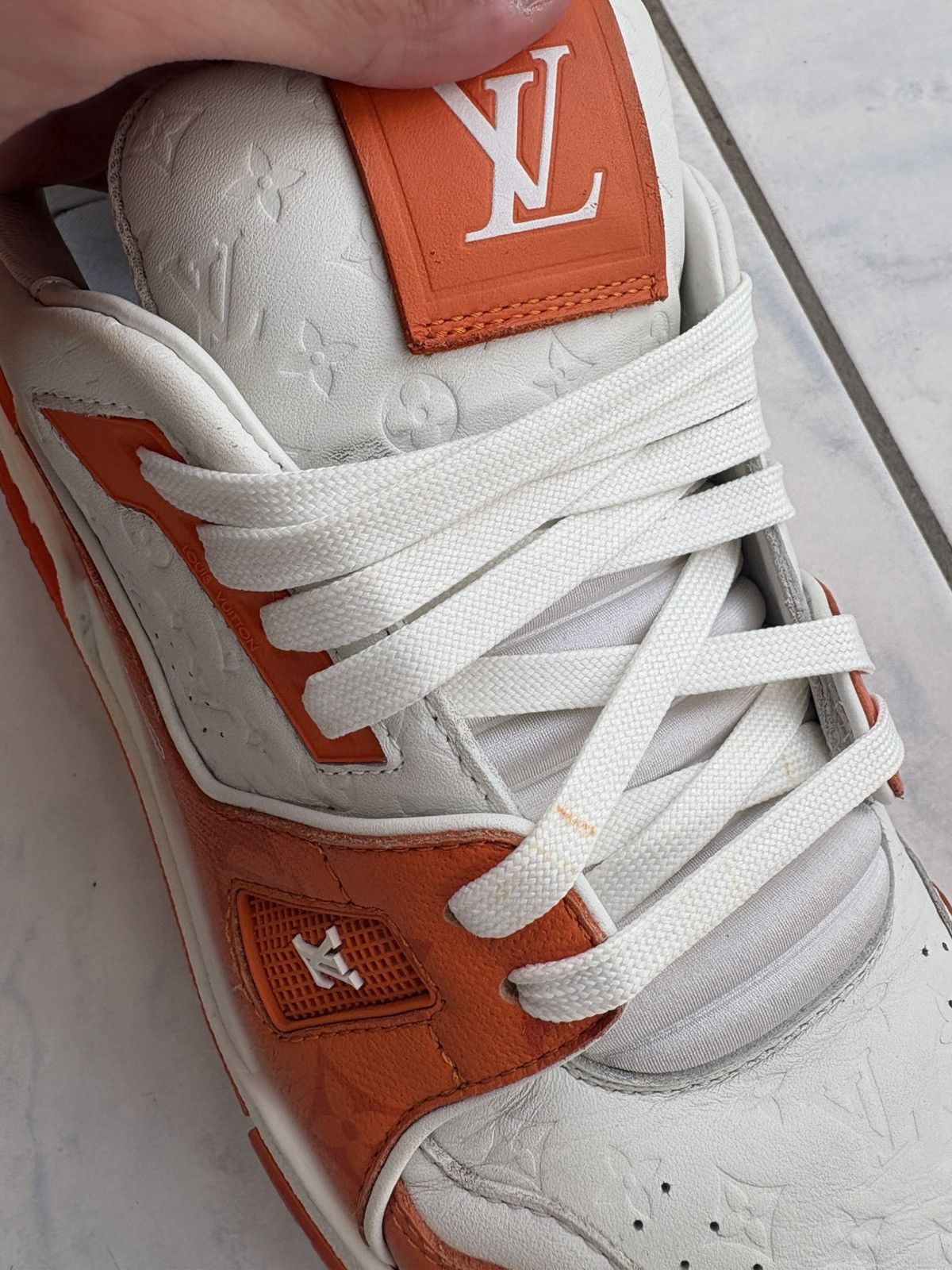 Louis Vuitton Louis vuitton trainer orange blanc signature #54 size 9 Size US 9 / EU 42 - 10 Thumbnail