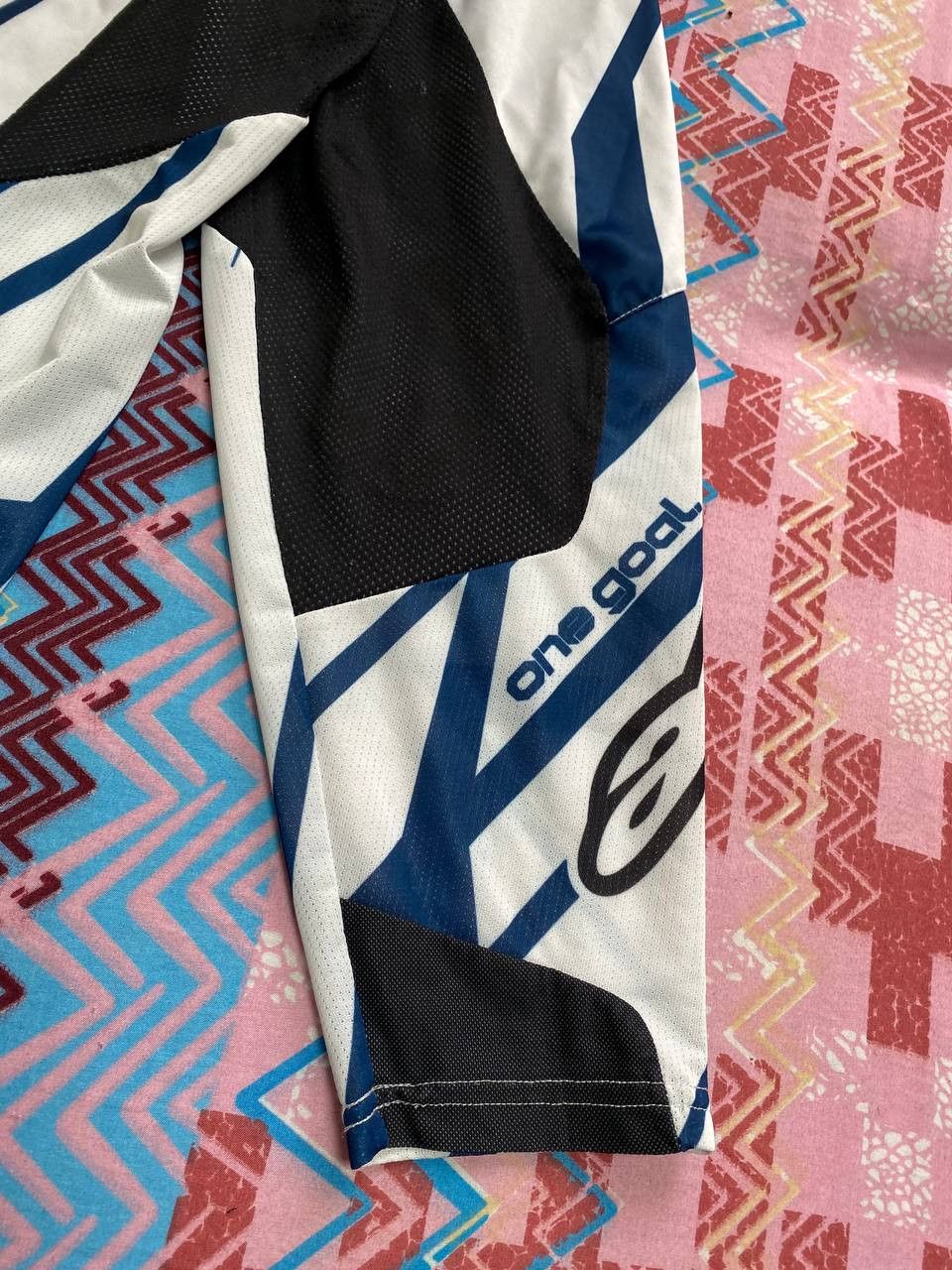 Alpinestars Vintage Alpinestars Big Center Logo Longsleeve Tee T-Shirt Size US XL / EU 56 / 4 - 16 Thumbnail