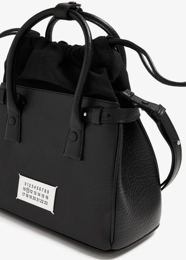Maison Margiela oc11z0325 Size: OS / Mini Drawstring Bag in Black Size ONE SIZE - 4 Thumbnail