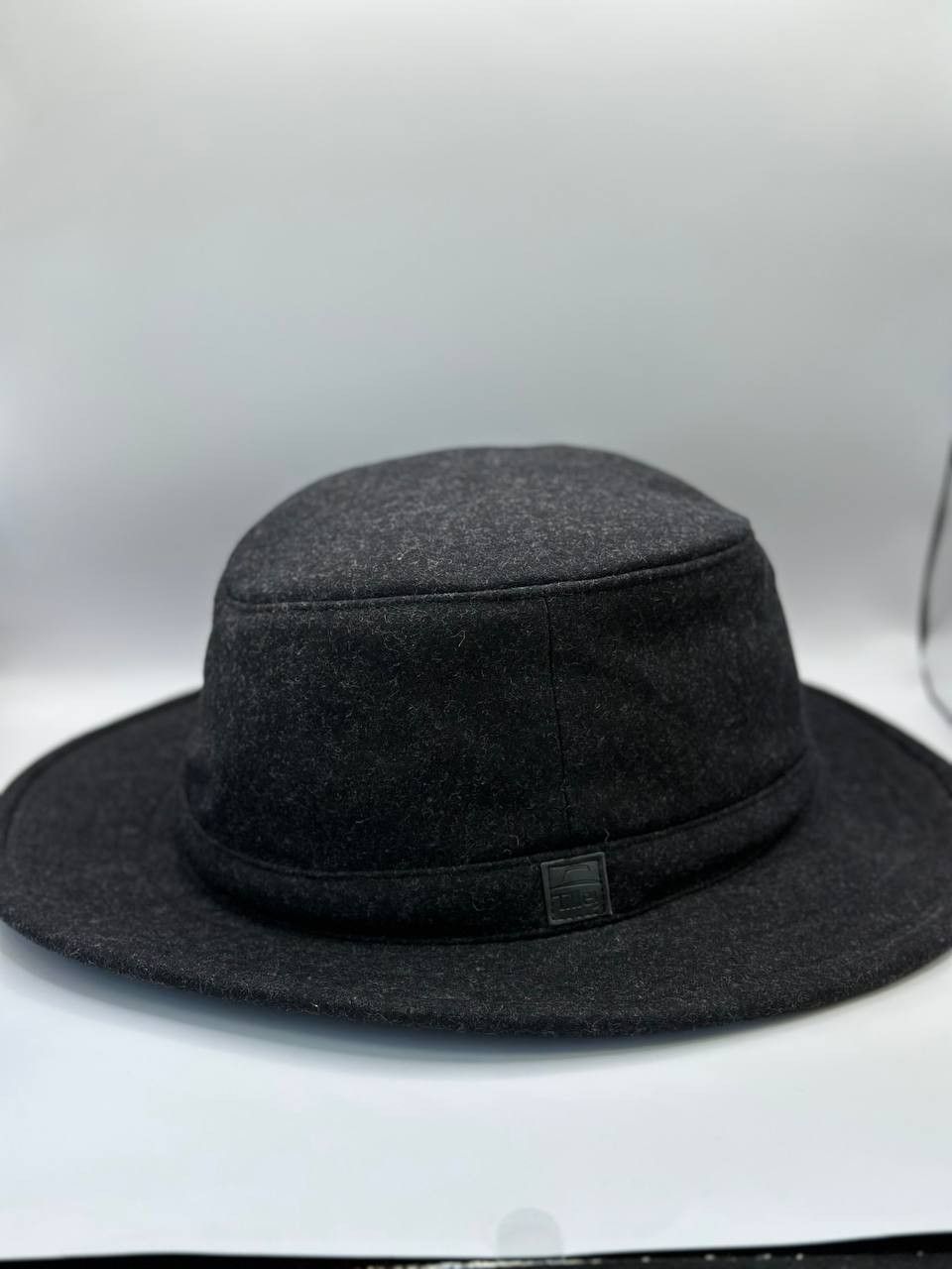 Tilley Tilley TTW2 Tec-Wool Hat Charcoal – Men’s Size 7 1/2 (60 cm) Size ONE SIZE - 3 Thumbnail