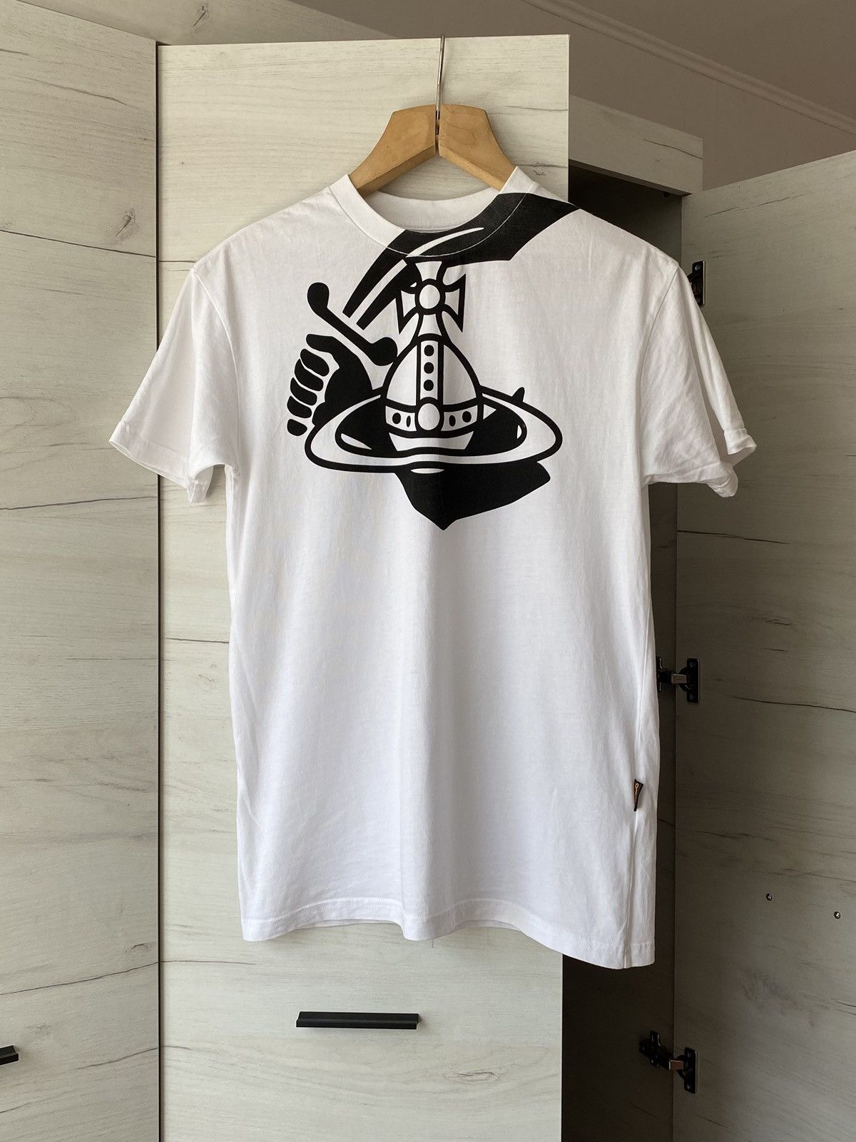 Vivienne Westwood Vivienne Westwood White Orb Logo T-Shirt Designer Cotton Size US XS / EU 42 / 0 - 1 Thumbnail