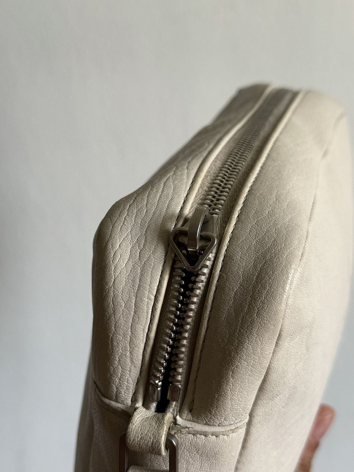 Saint Laurent Paris Saint Laurent Lou Camera calfskin Sling bag Size ONE SIZE - 8 Thumbnail