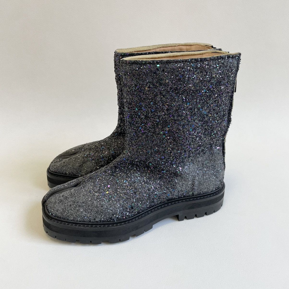 Maison Margiela A/W 19 Glitter Hunter Tabi Boots Size US 7 / IT 37 - 4 Thumbnail