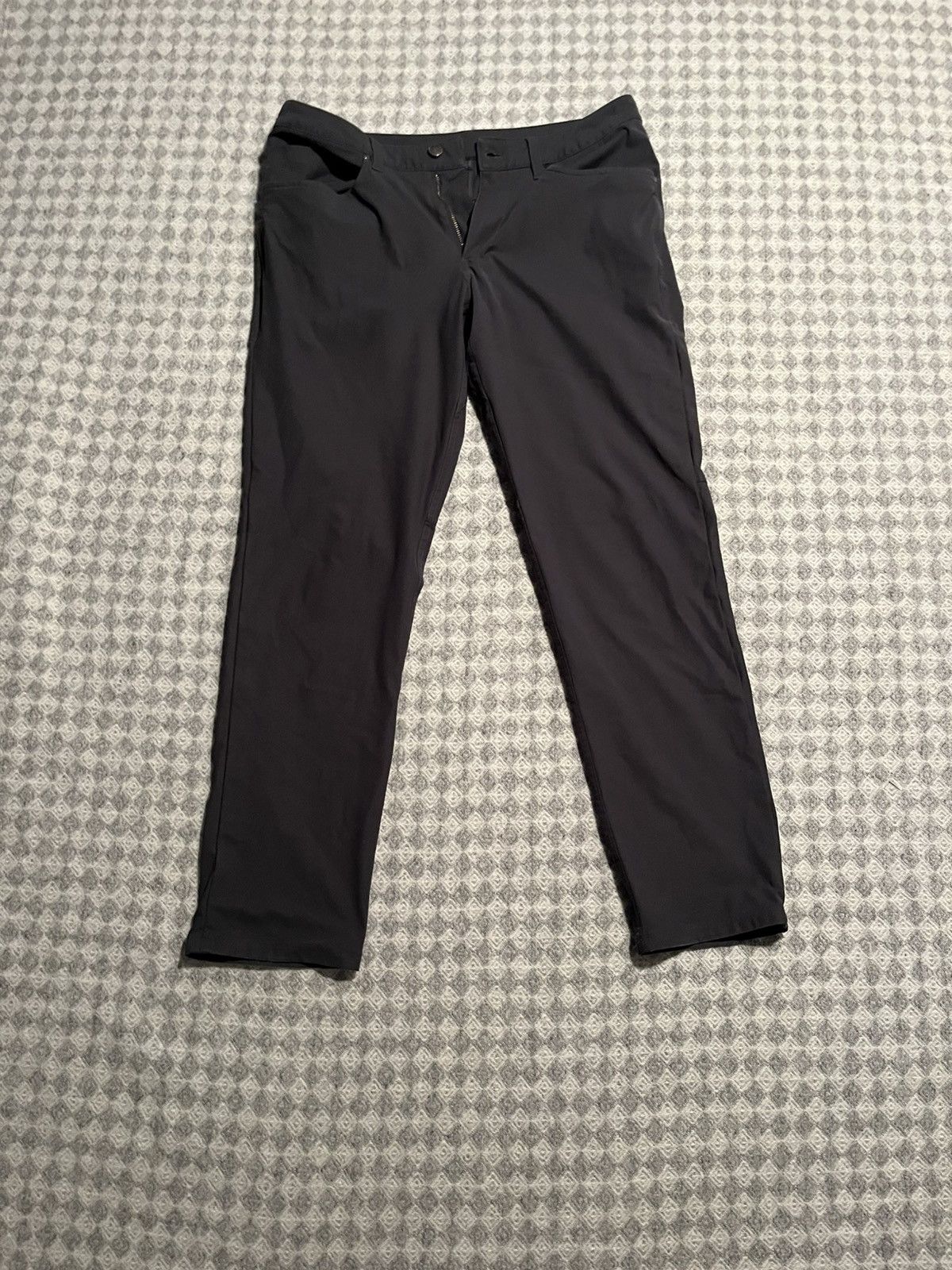 Lululemon Dark Grey Lululemon mens ABC pants W33*L33 Size US 33 - 1 Thumbnail