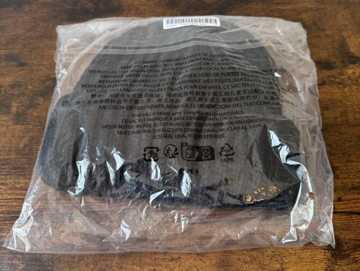 Supreme Supreme Chunky Rib Classic Logo Beanie Black (FW25) Size ONE SIZE - 2 Thumbnail