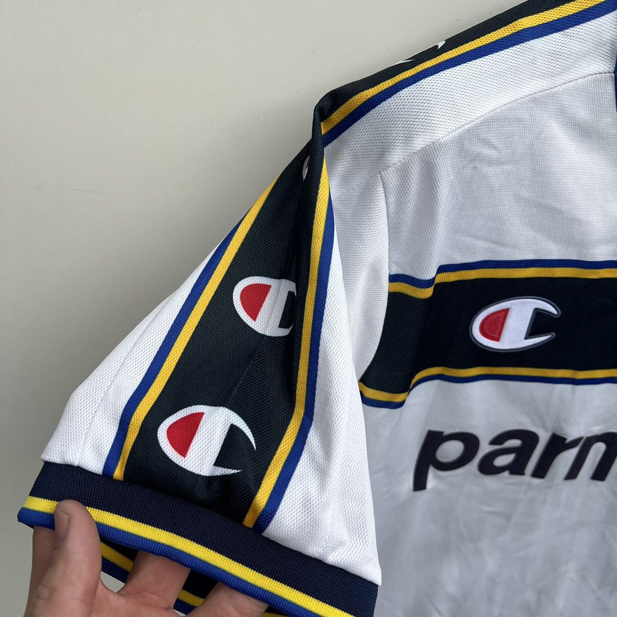 Champion Champion Parma 2002 2003 soccer Jersey Size US L / EU 52-54 / 3 - 5 Thumbnail