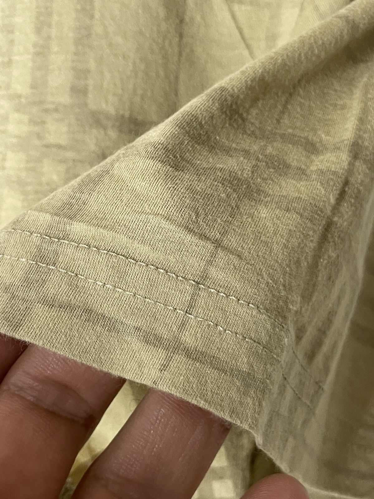 Burberry Vintage Burberry London Nova Check T Shirt Beige Size US XL / EU 56 / 4 - 13 Thumbnail