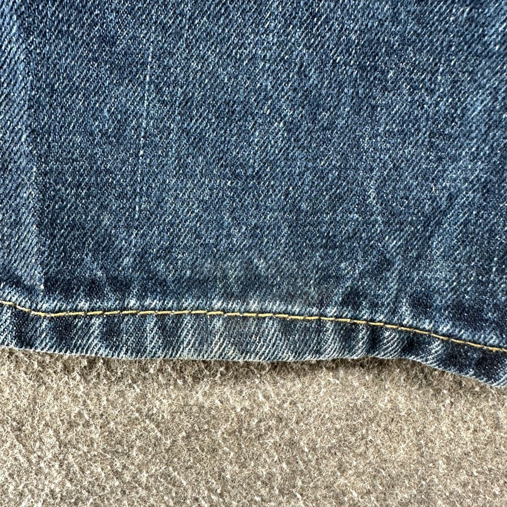 Levi's Levi's 511 Jeans Slim Straight Blue Denim 31x30 Men's Jeans Slim Fit Dark Wash 5-Pocket Cotton Cotton Logo Zipper Button Vintage? No (but keep). Size US 31 - 5 Thumbnail