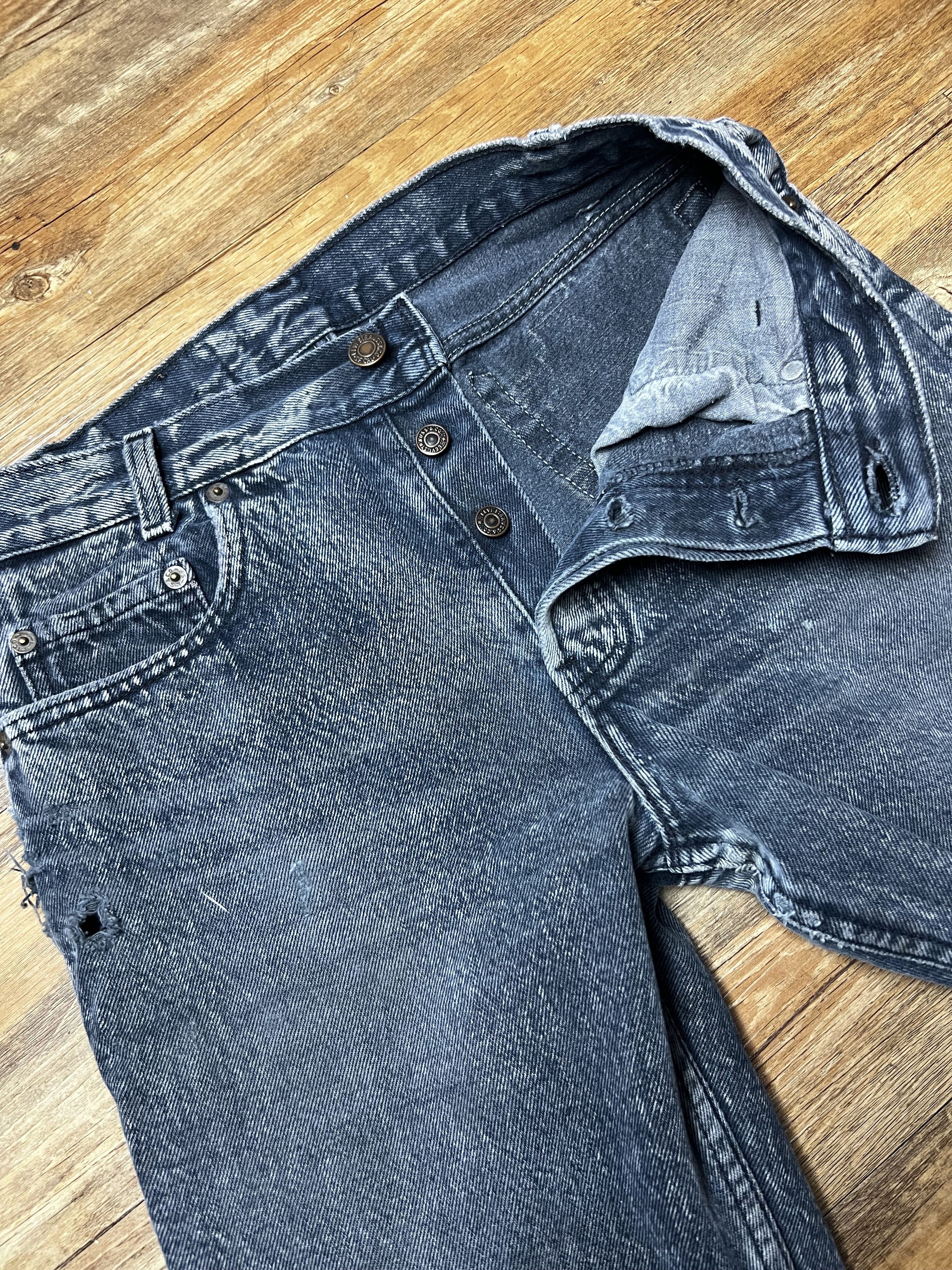 Levi's Vintage Clothing Vintage Levi's Straight Leg Button Fly Denim Jeans Size US 29 - 8 Thumbnail