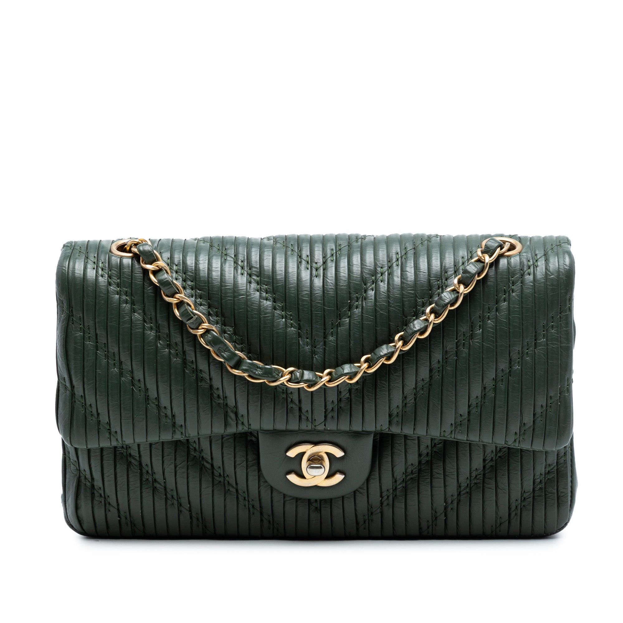 Chanel Medium Classic Chevron Calfskin Pleated Double Flap Size ONE SIZE - 1 Thumbnail