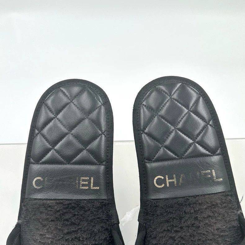Chanel Chanel Black Quilted Logo Slide Sandals -2505 Size US 6 / IT 36 - 4 Thumbnail