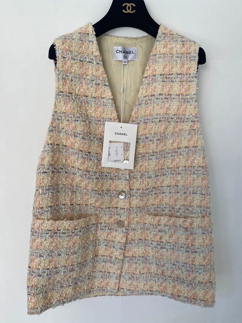 Chanel Chanel Yellow tweed tweed pocket vest Size XXS / US 00 / IT 34 - 1 Thumbnail