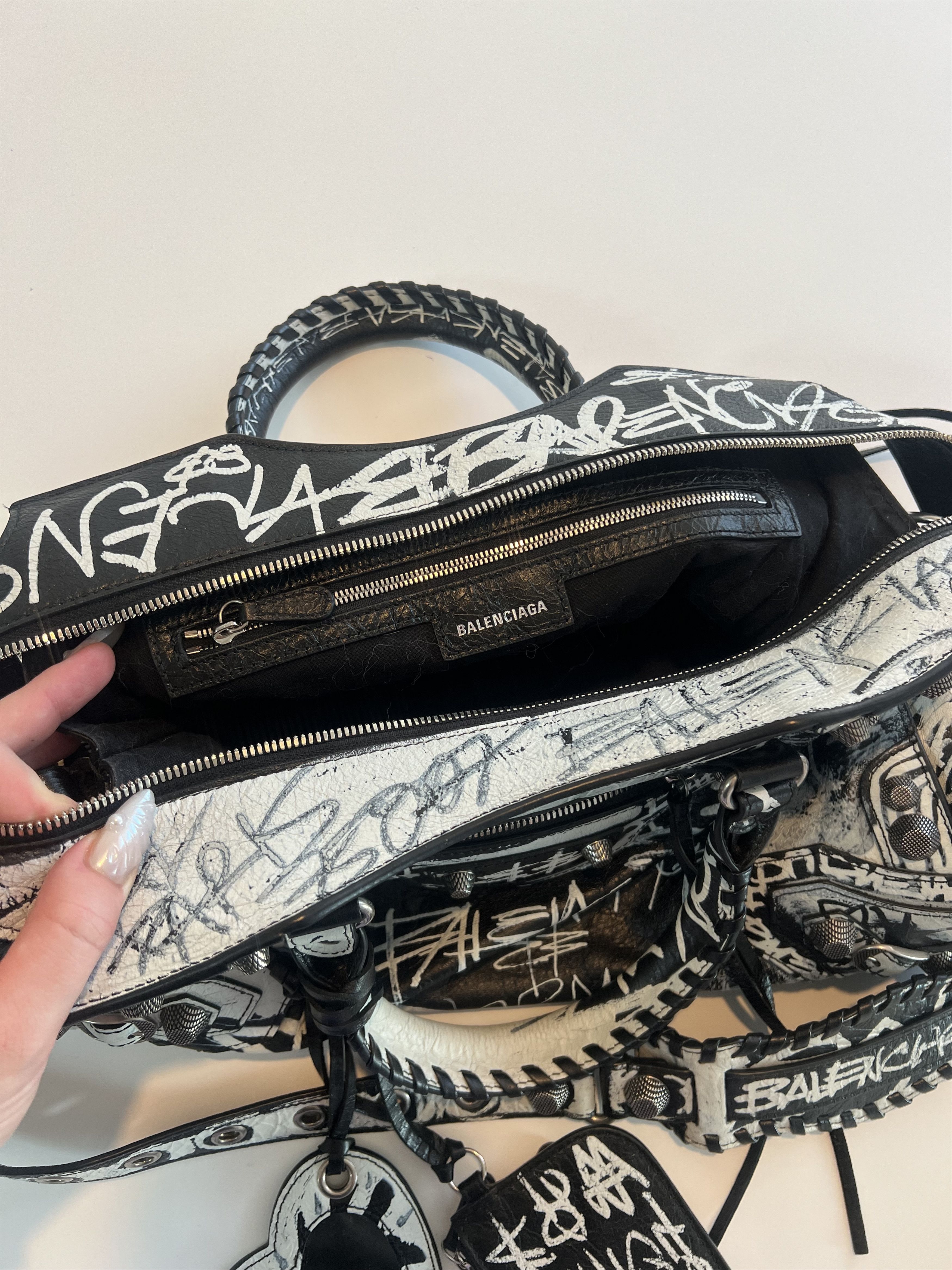 Balenciaga Neo Cagole City leather crossbody bag Size ONE SIZE - 6 Thumbnail