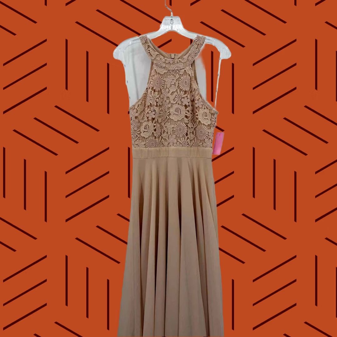 Lulus Pre-Owned Lulus Tan Size Small Maxi Evening Gown Size S / US 4 / IT 40 - 1 Thumbnail