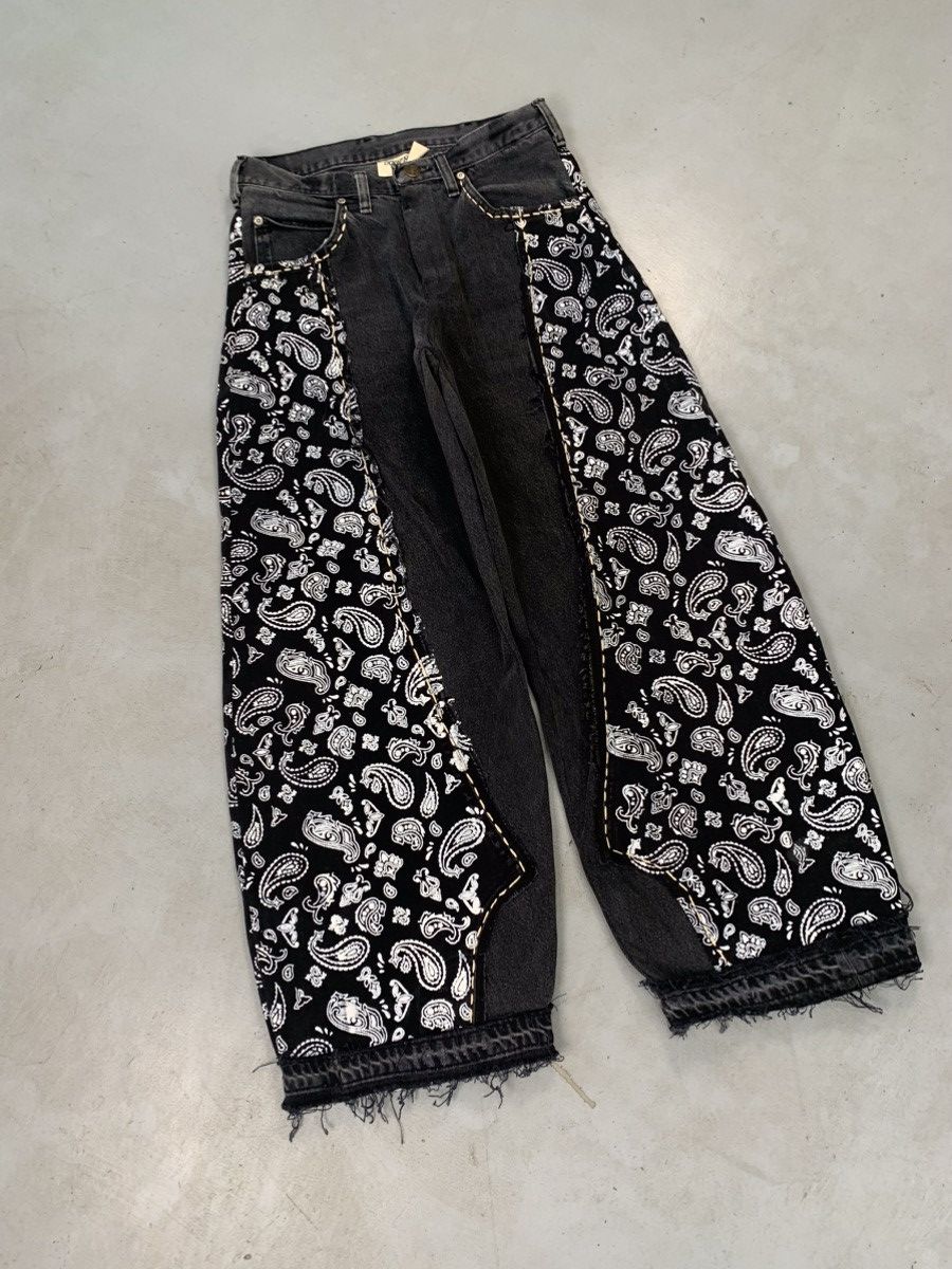 Levi's upcycled bandana patch baggy fit denim Size US 30 / EU 46 - 2 Thumbnail
