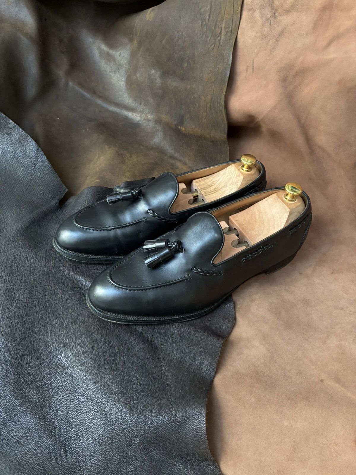 Edward Green EDWARD GREEN BELGRAVIA BLACK TASSLE LOAFERS Size US 11 / EU 44 - 2 Thumbnail
