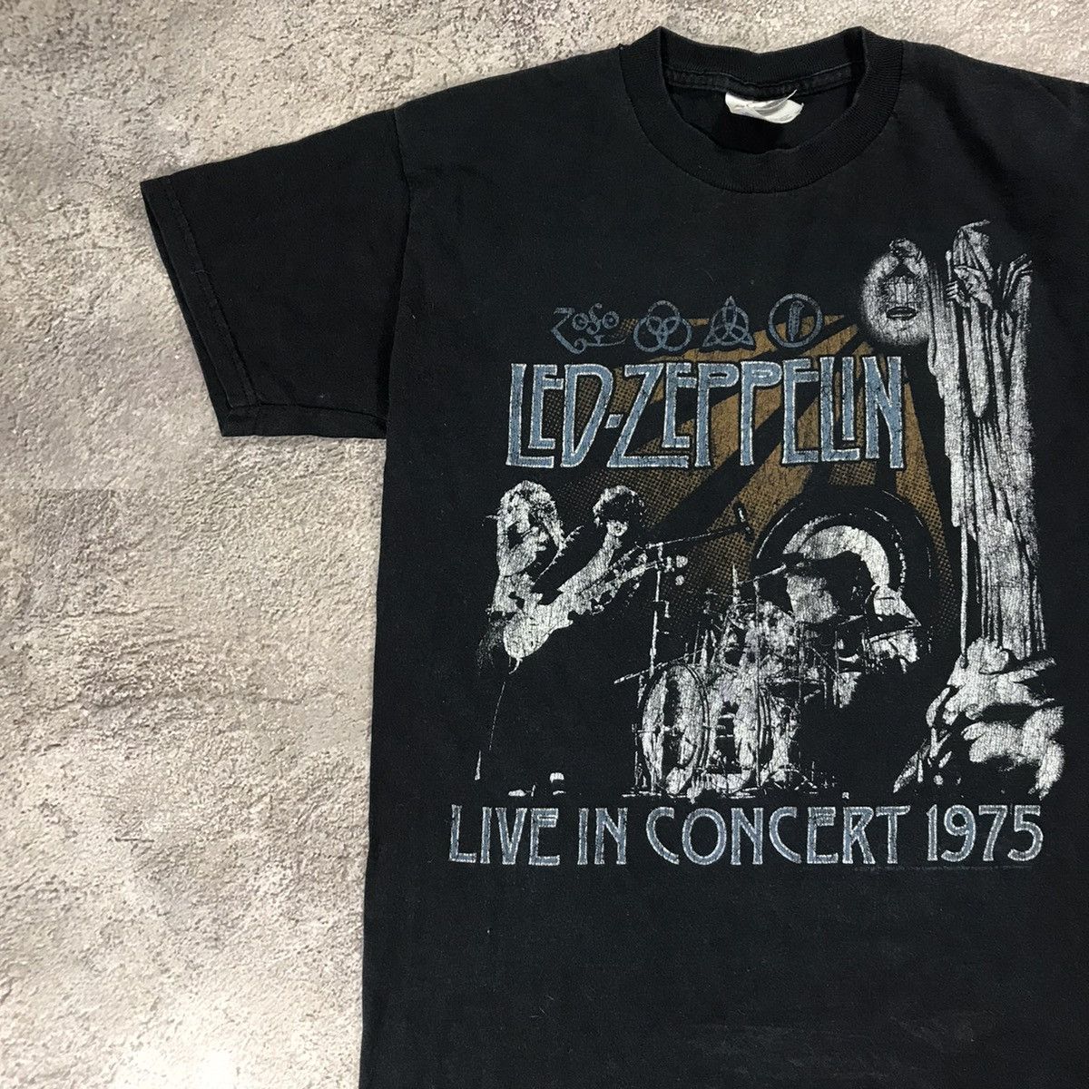 Vintage Vintage 90s Led Zeppelin Band Tee Graphic Faded Grunge S Size US S / EU 44-46 / 1 - 3 Thumbnail
