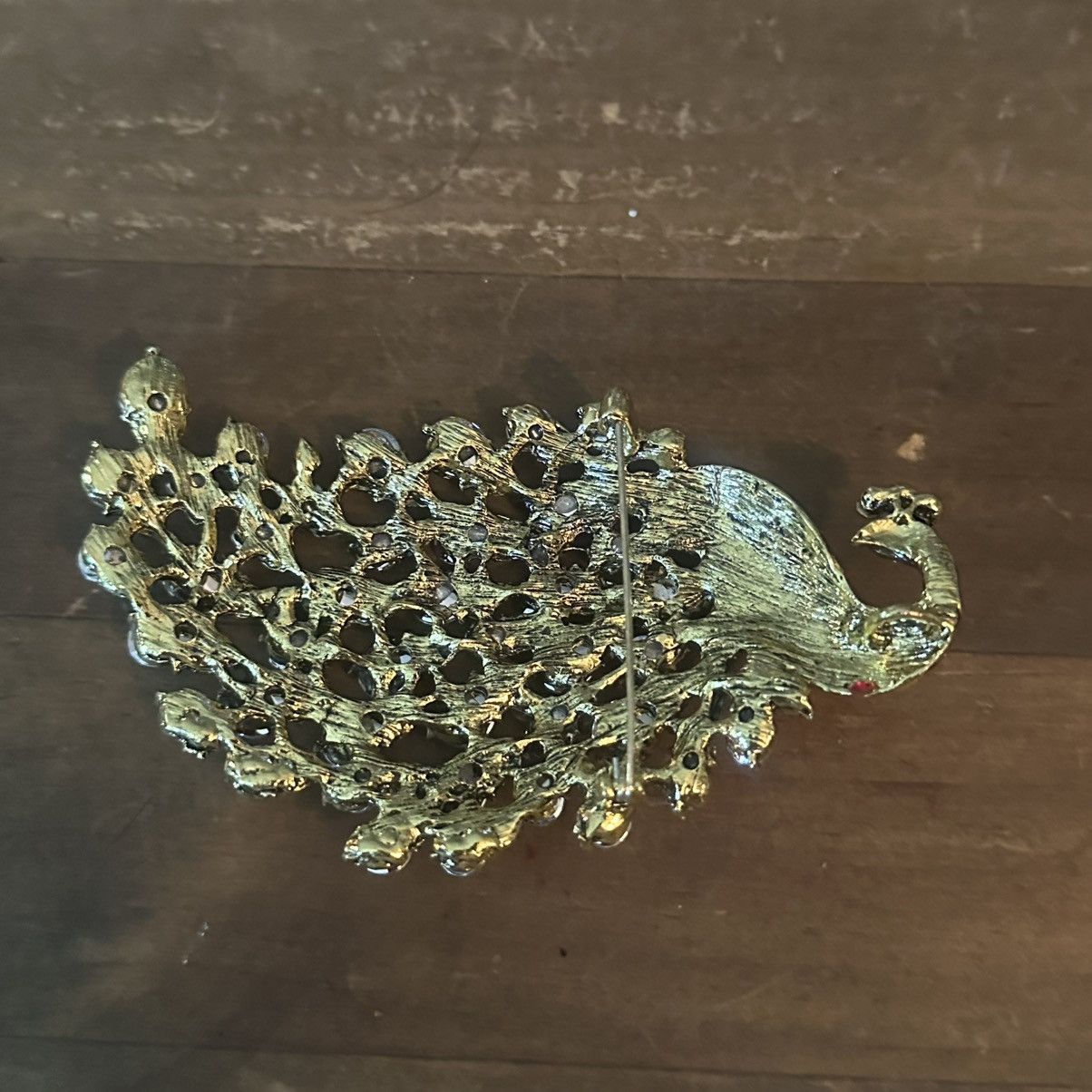 Other Large gold tone red rhinestone peacock brooch Size ONE SIZE - 3 Thumbnail
