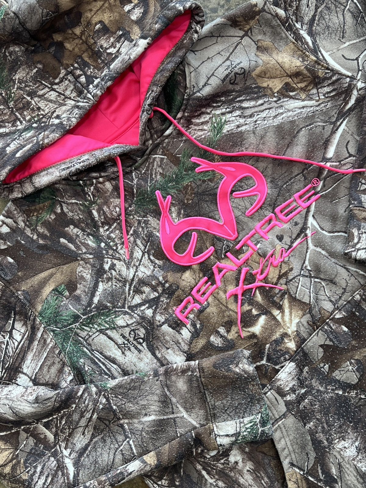 Realtree Realtree Camo Pink Lining Women's Hoodie XL Size XL / US 12-14 / IT 48-50 - 1 Thumbnail